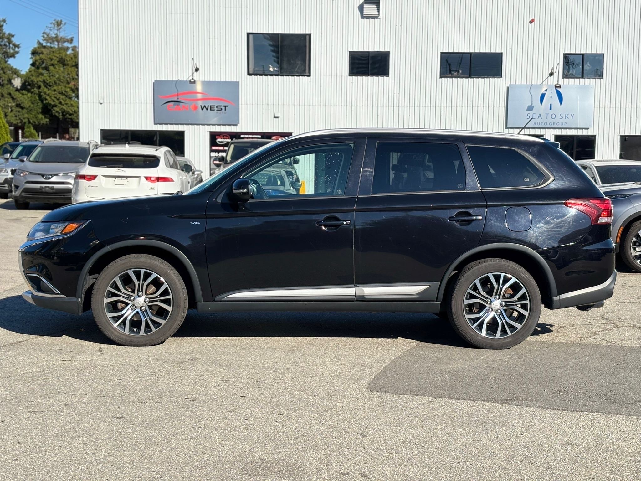 /canwestautoinc/2016-Mitsubishi-Outlander-9233666857799894.jpg
