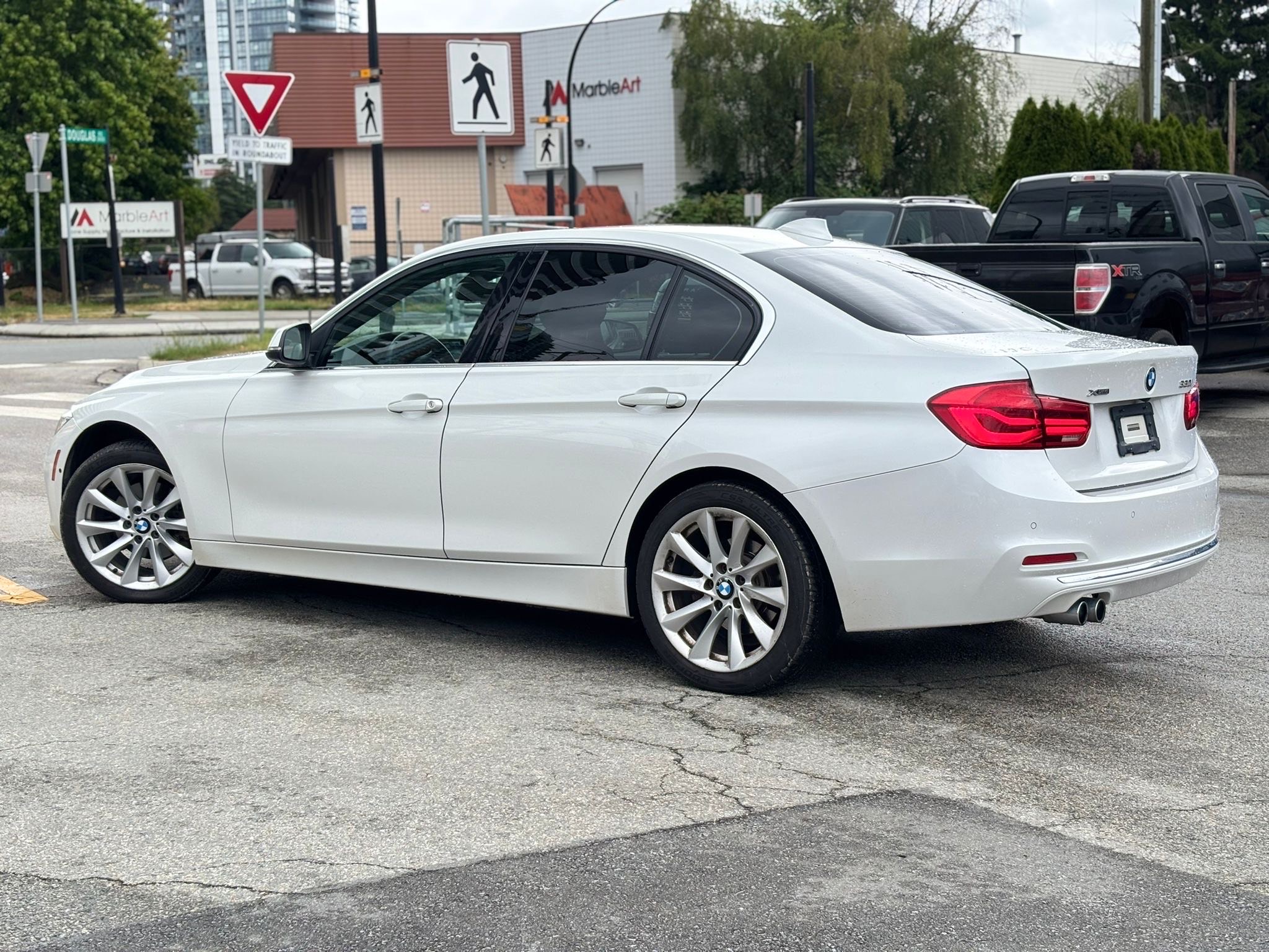 /canwestautoinc/2017-BMW-3Series-13902180282354326.jpg