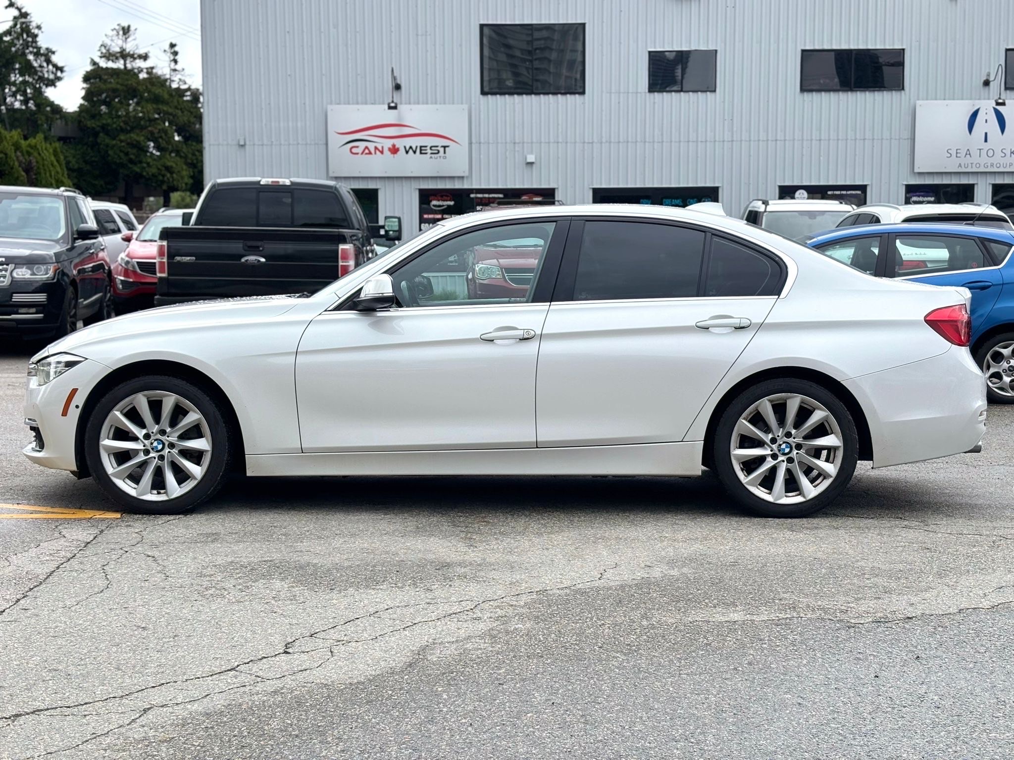 /canwestautoinc/2017-BMW-3Series-6673888925825708.jpg