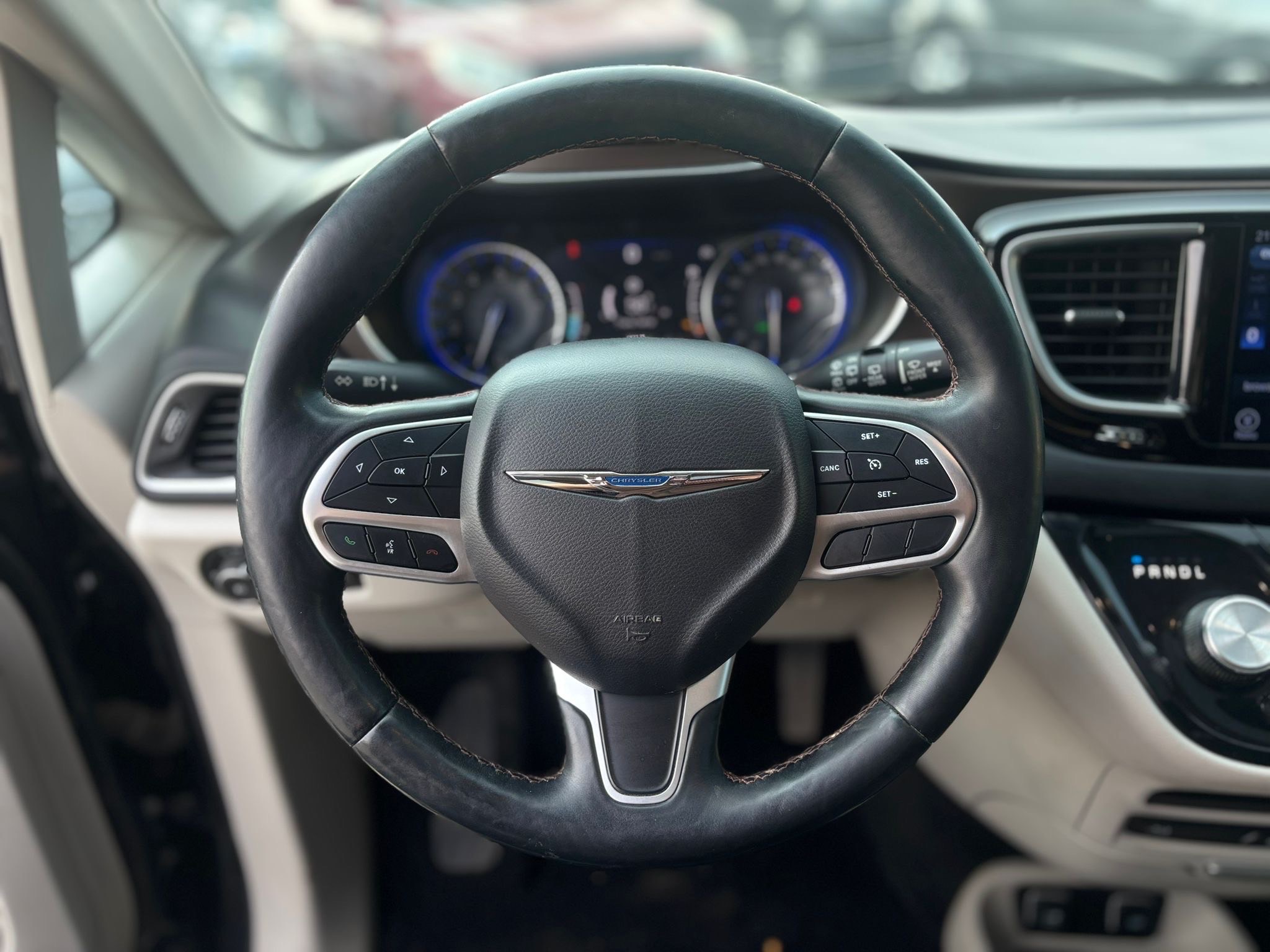 /canwestautoinc/2017-Chrysler-Pacifica-03428023364716637.jpg