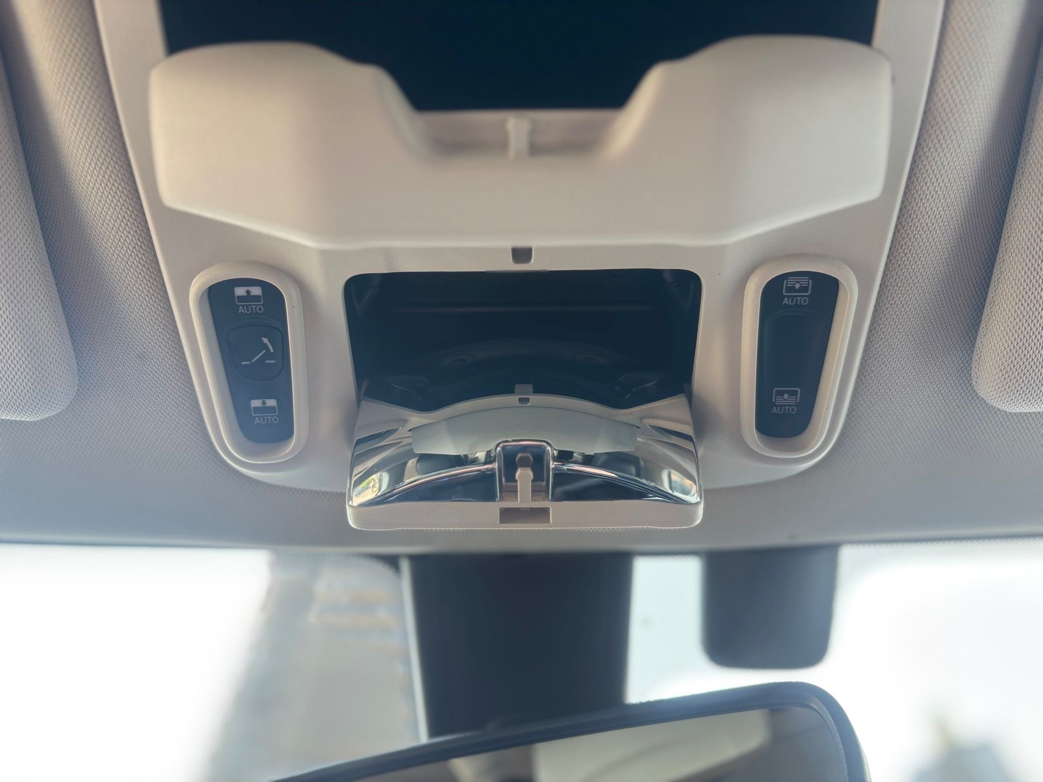 /canwestautoinc/2017-Chrysler-Pacifica-16400569590027203.jpg