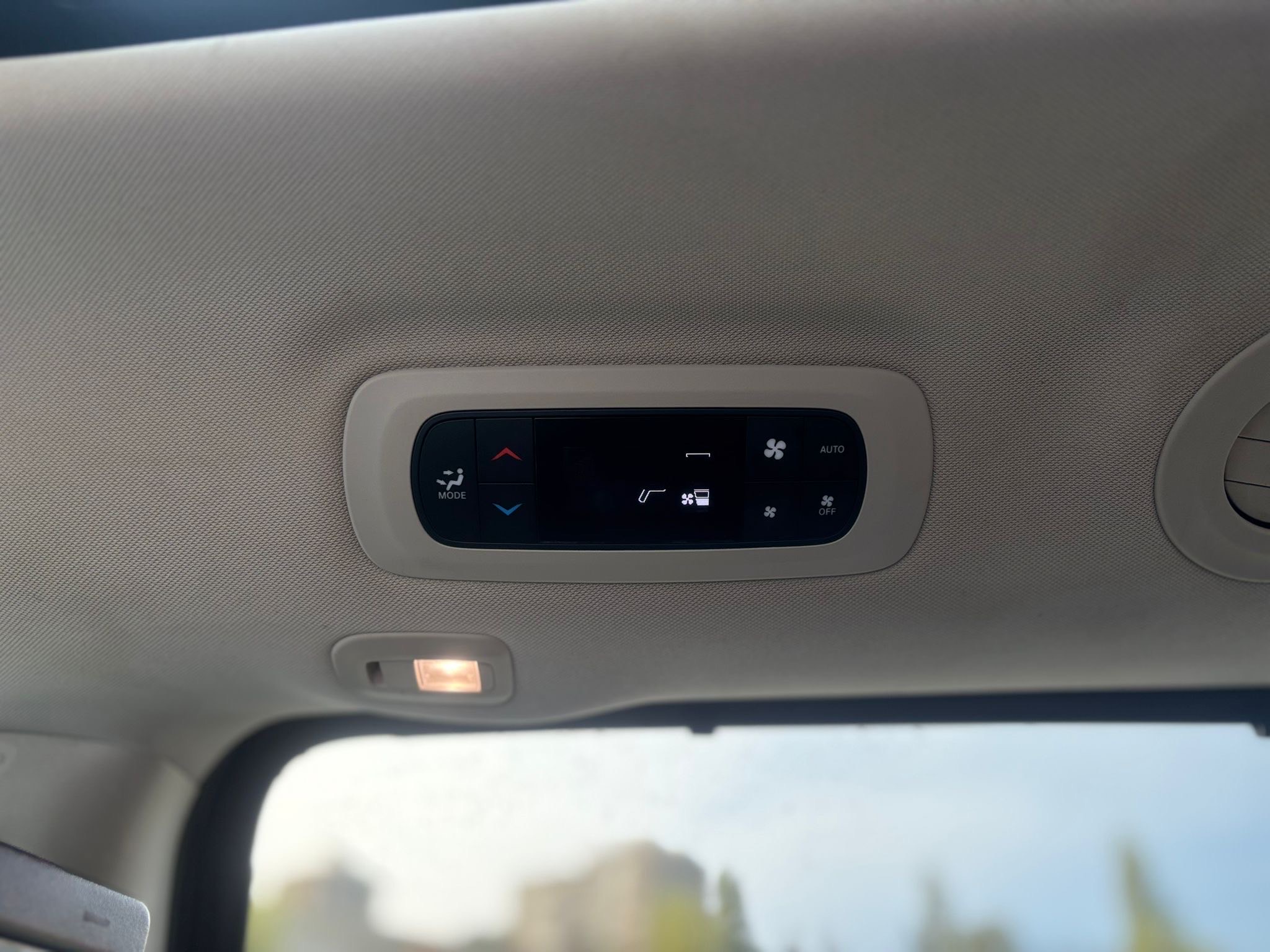 /canwestautoinc/2017-Chrysler-Pacifica-18336415838177134.jpg