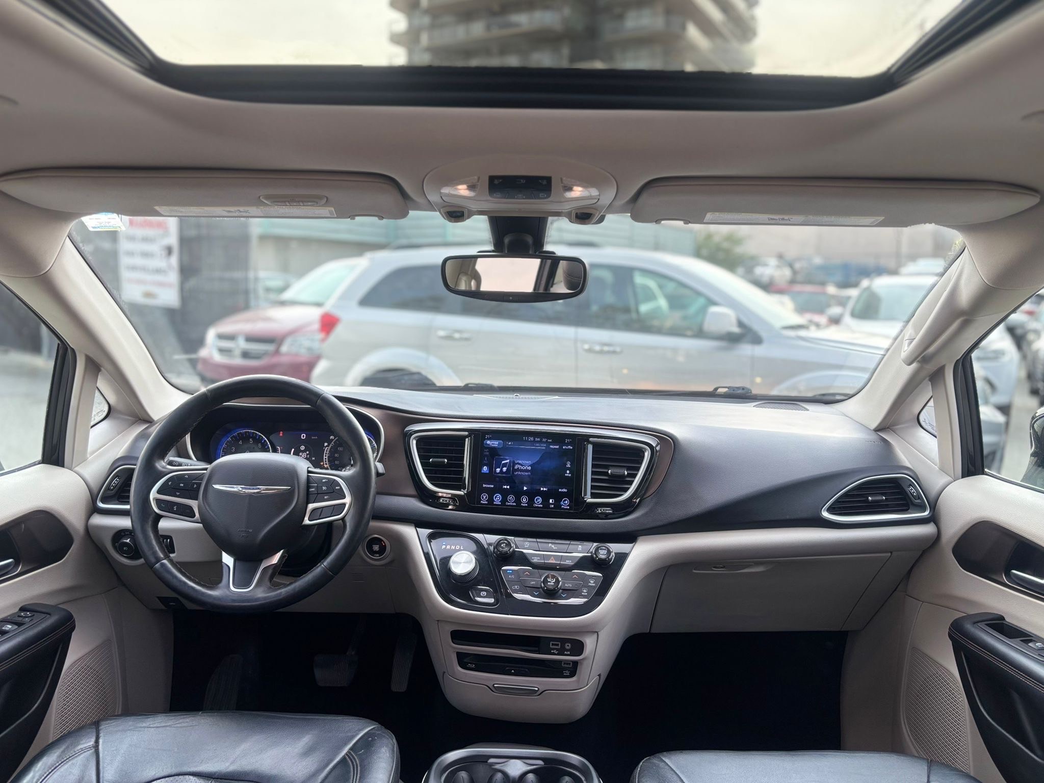 /canwestautoinc/2017-Chrysler-Pacifica-2350972875540316.jpg