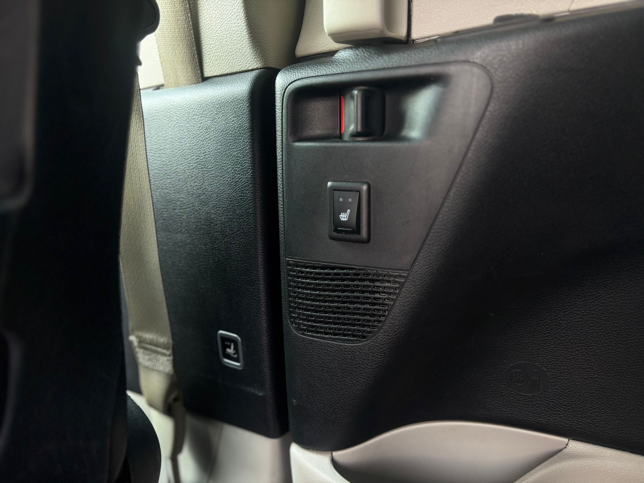 /canwestautoinc/2017-Chrysler-Pacifica-47897973176970354.jpg