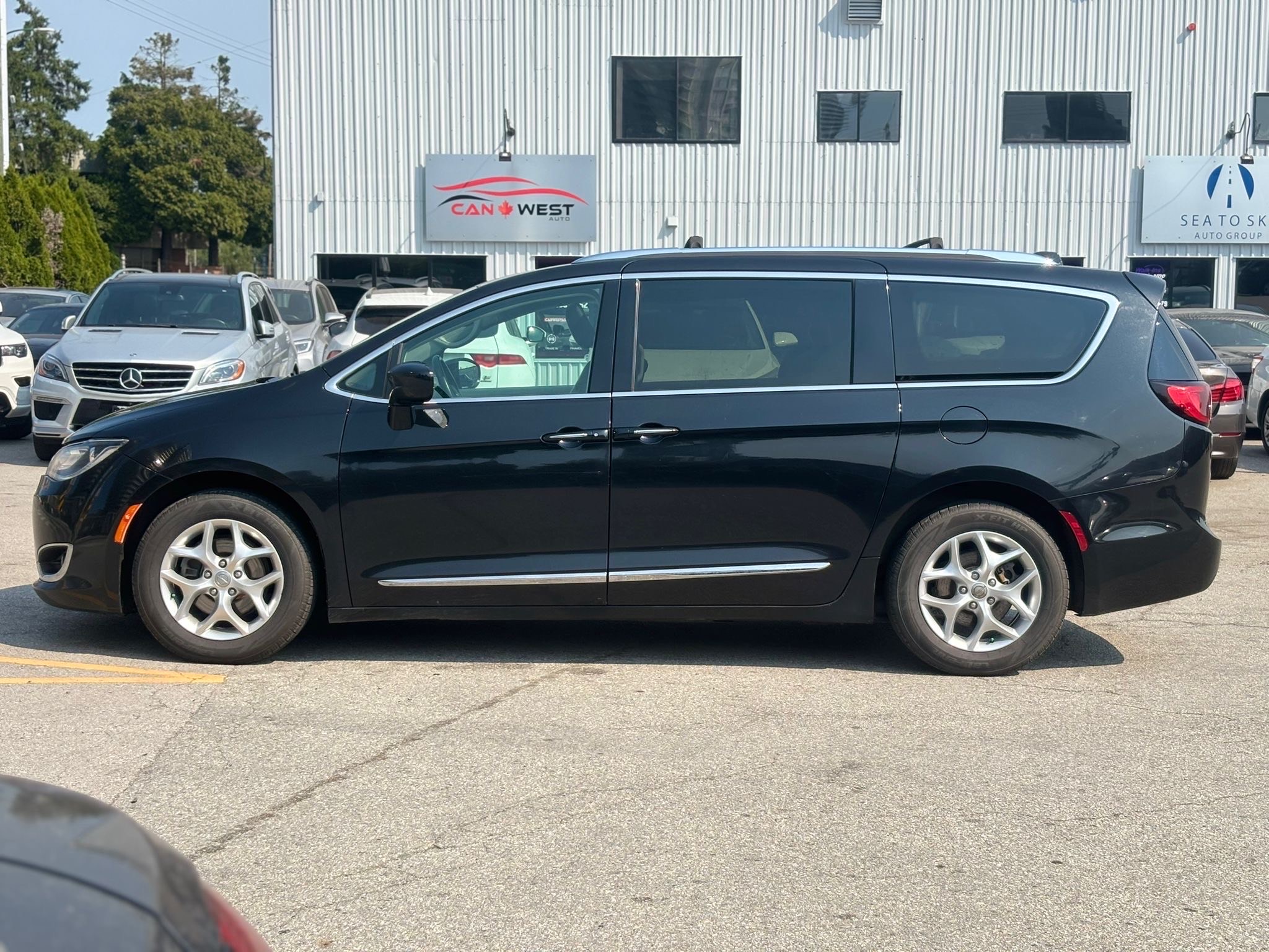 /canwestautoinc/2017-Chrysler-Pacifica-5492487890073154.jpg