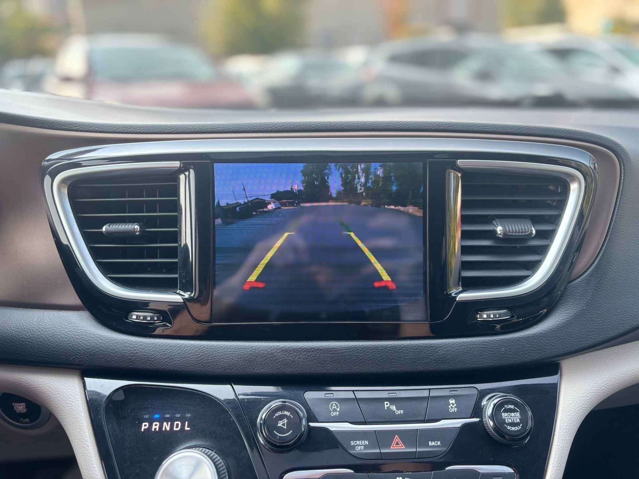 /canwestautoinc/2017-Chrysler-Pacifica-6738715686275645.jpg