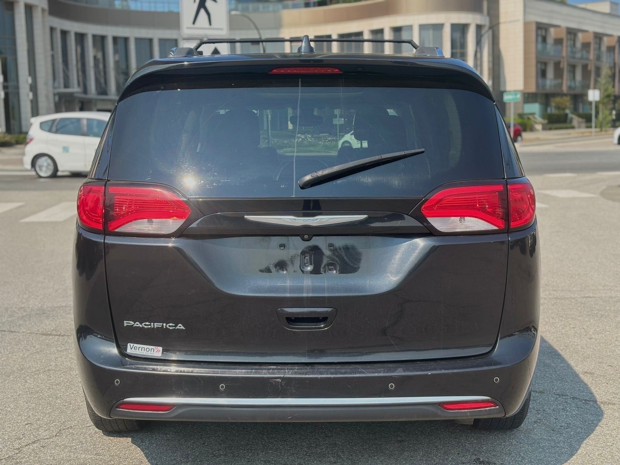 /canwestautoinc/2017-Chrysler-Pacifica-9748041842787352.jpg