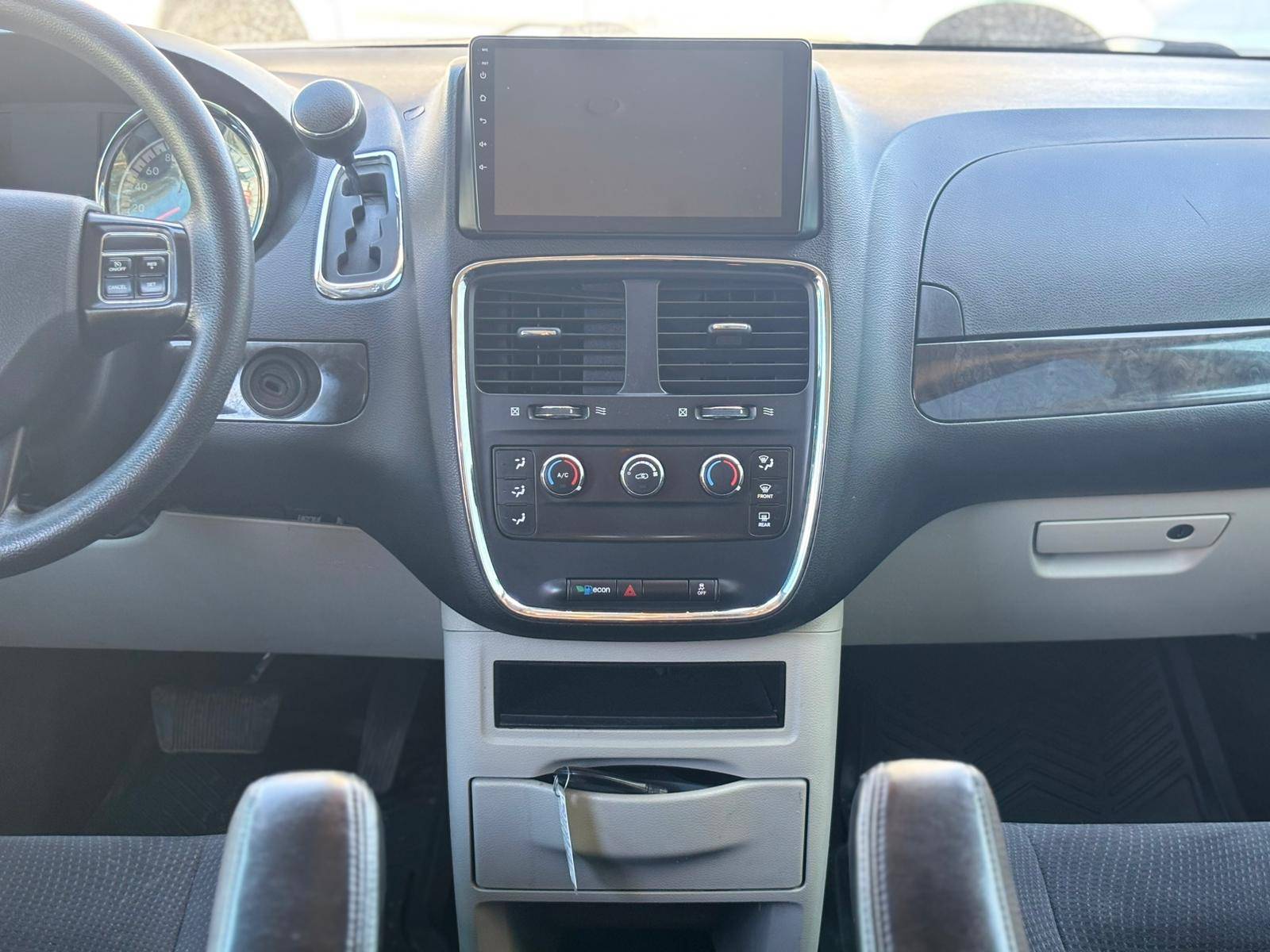 /canwestautoinc/2017-Dodge-GrandCaravan-07709239274643531.jpg