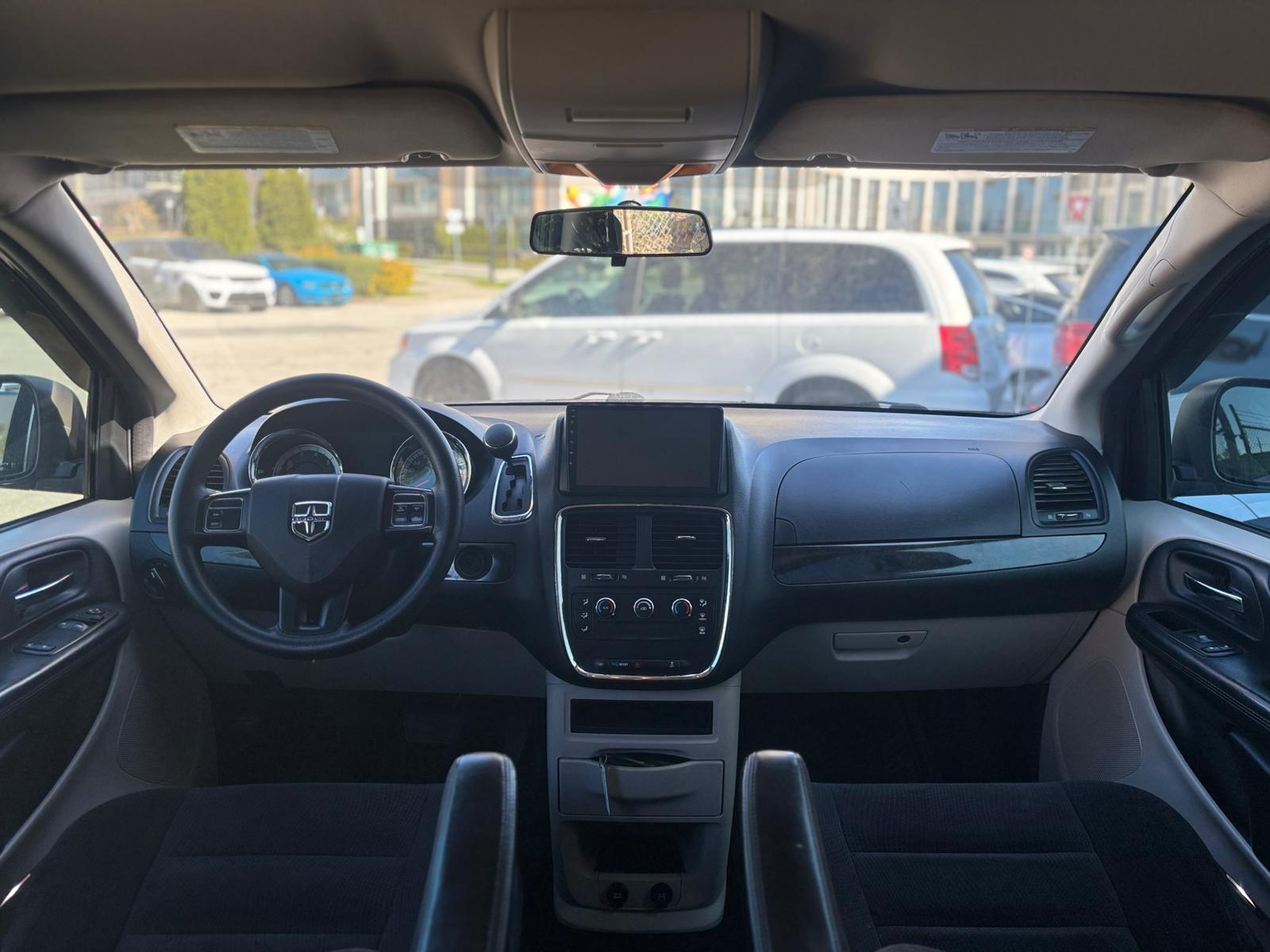 /canwestautoinc/2017-Dodge-GrandCaravan-15580971930996368.jpg