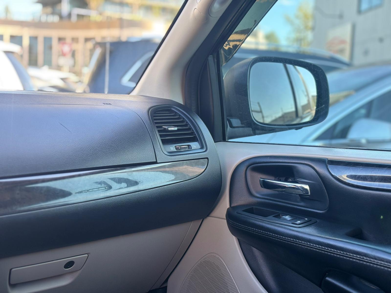 /canwestautoinc/2017-Dodge-GrandCaravan-4165341635885744.jpg
