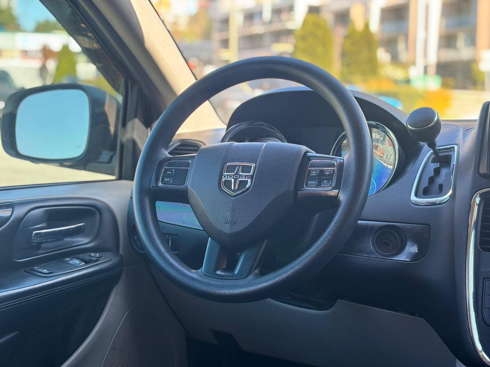 /canwestautoinc/2017-Dodge-GrandCaravan-47001755298429204.jpg