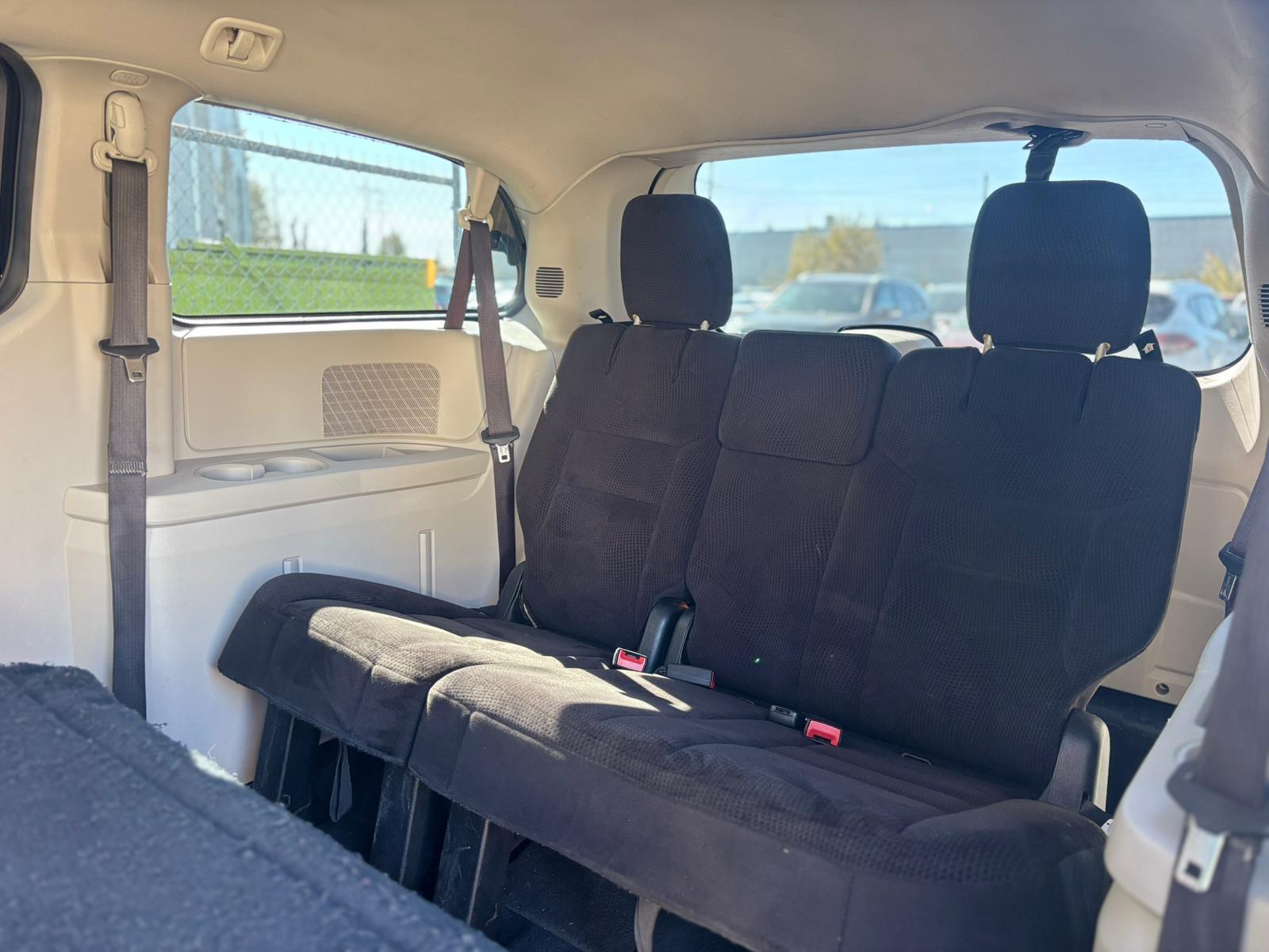 /canwestautoinc/2017-Dodge-GrandCaravan-5405276345066572.jpg