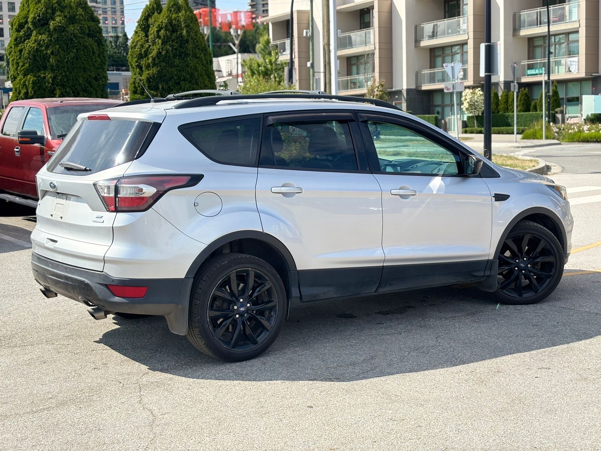 /canwestautoinc/2017-Ford-Escape-18505205134969938.jpg