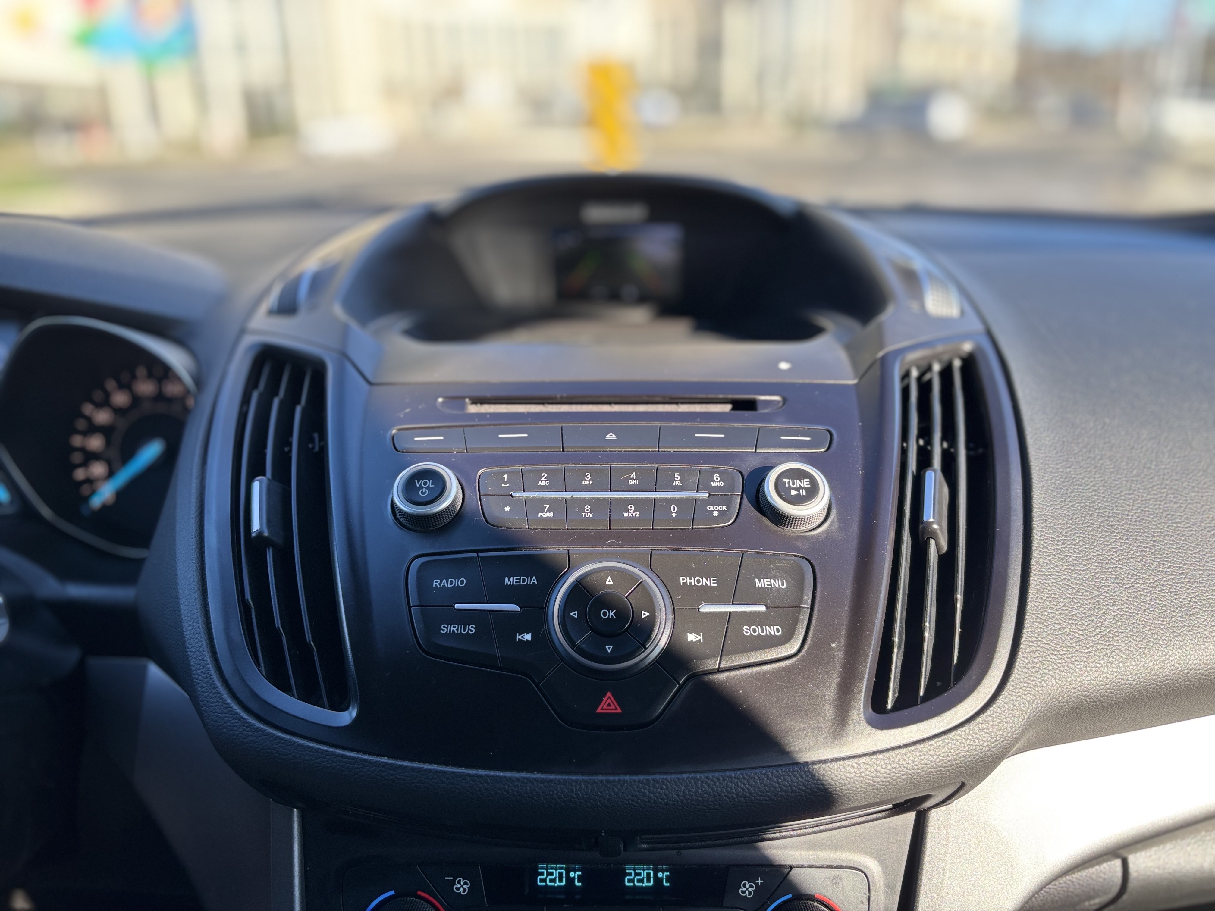 /canwestautoinc/2017-Ford-Escape-28493602355475156.jpg
