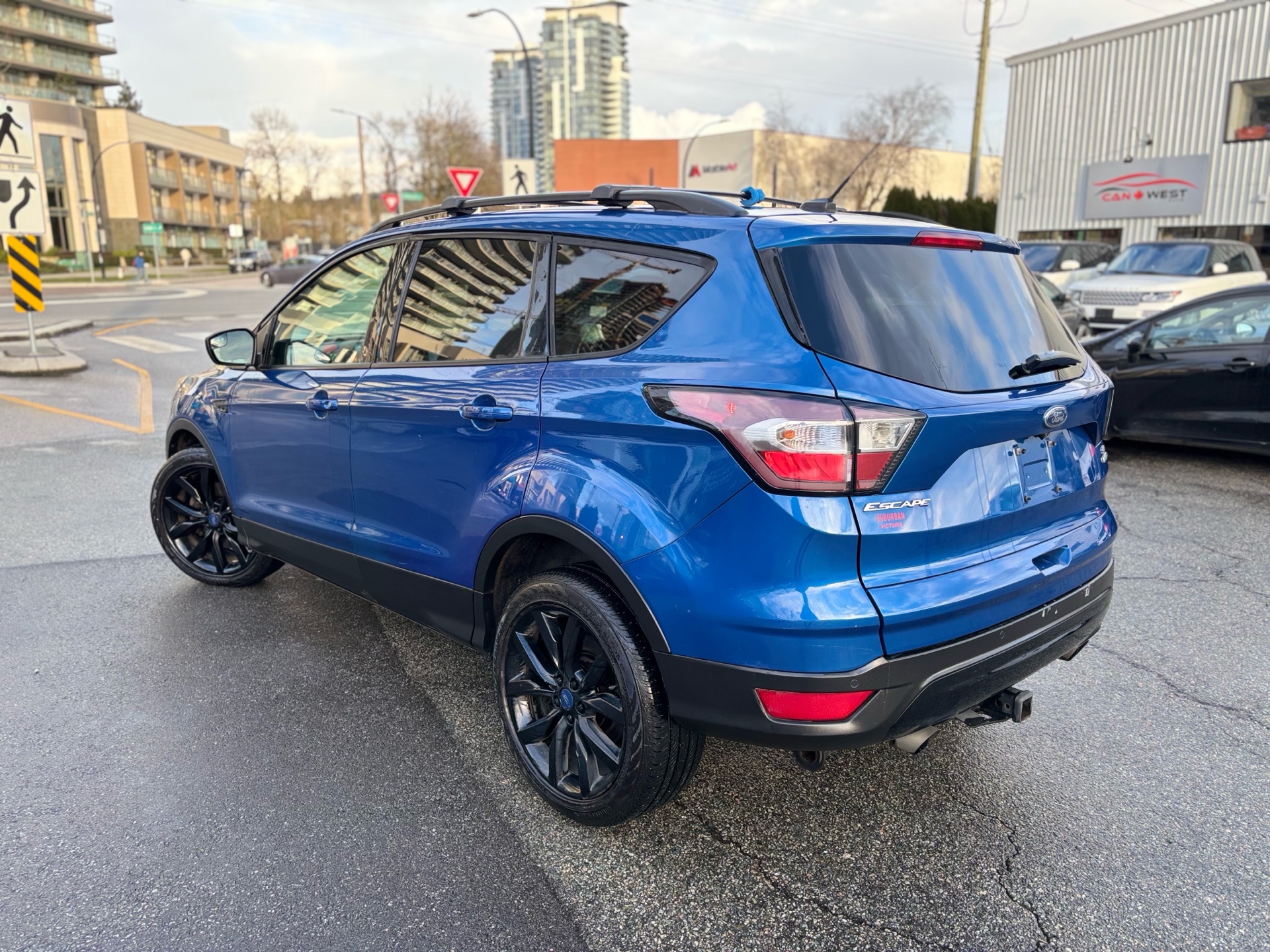 /canwestautoinc/2017-Ford-Escape-43710601743448274.jpg