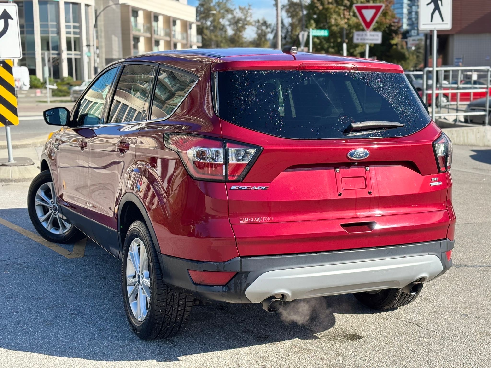 /canwestautoinc/2017-Ford-Escape-6267561055928217.jpg