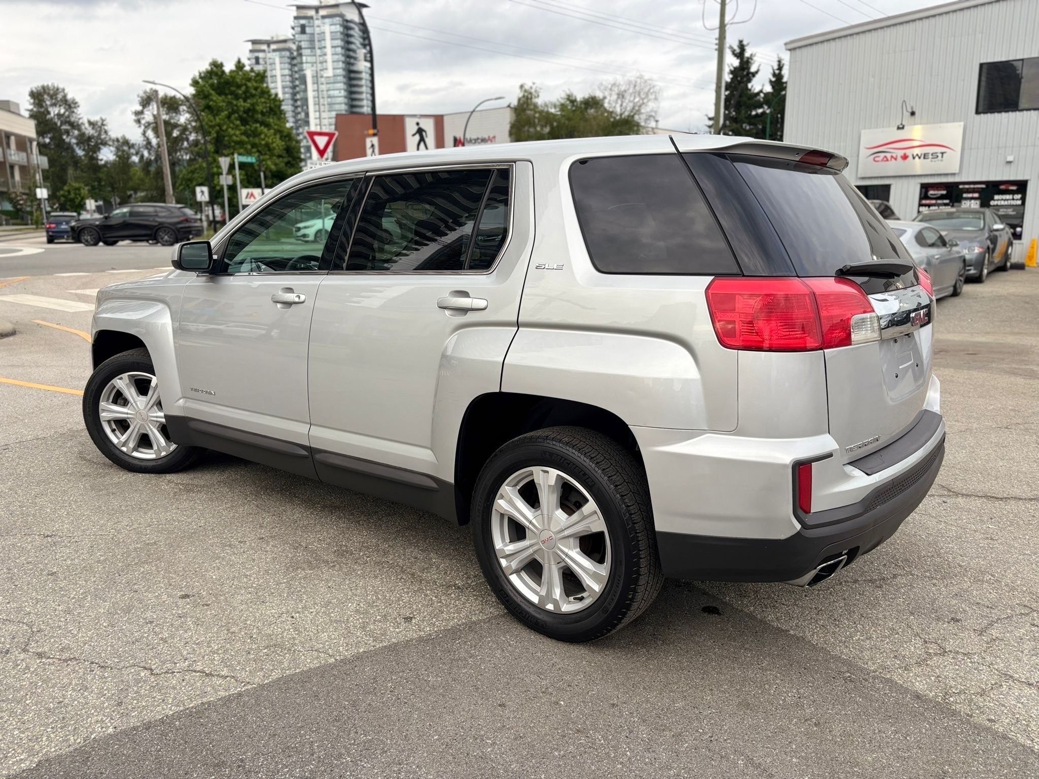 /canwestautoinc/2017-GMC-Terrain-35920485785697065.jpg