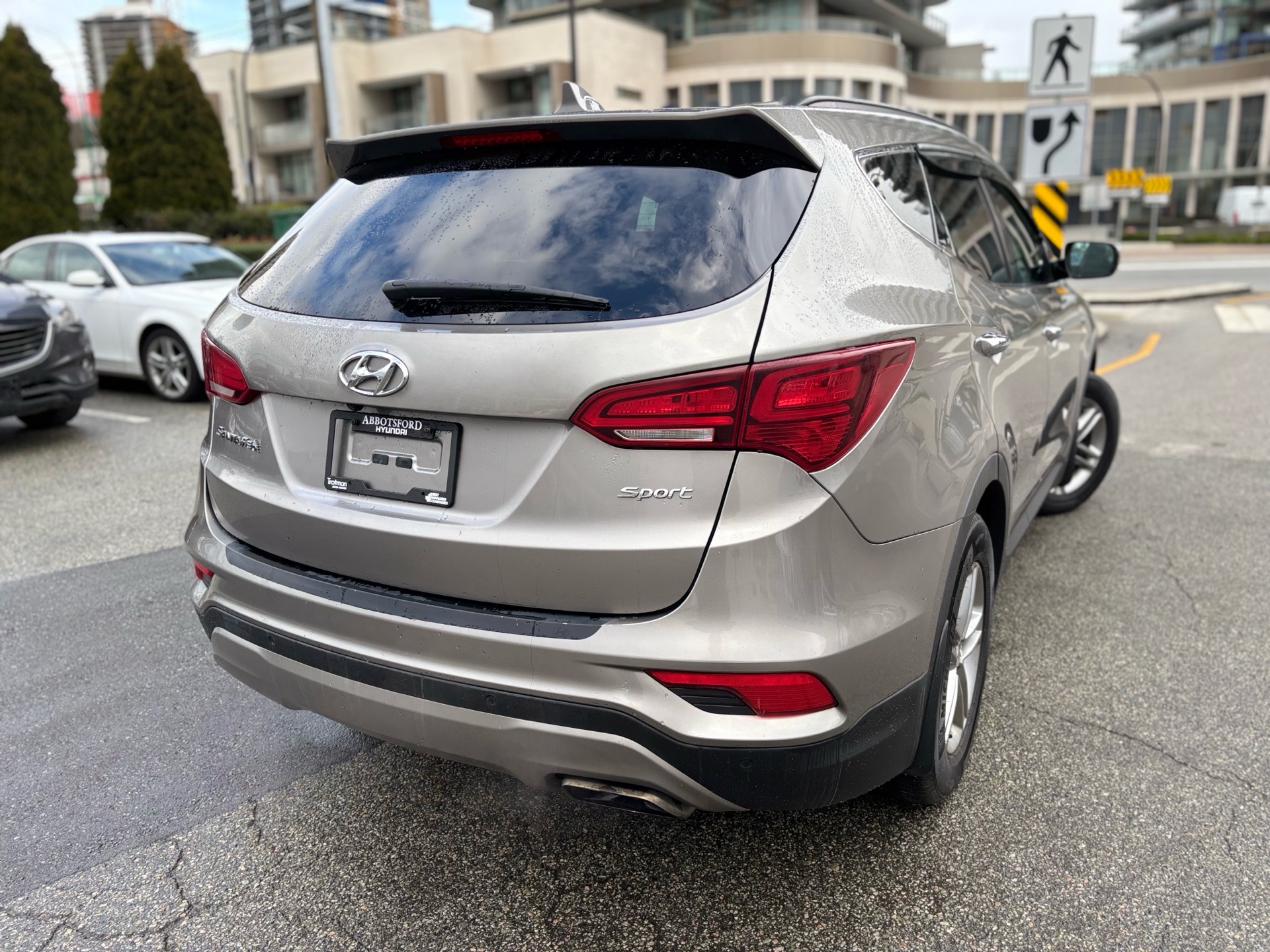 /canwestautoinc/2017-Hyundai-SantaFe-1379689811747271.jpg