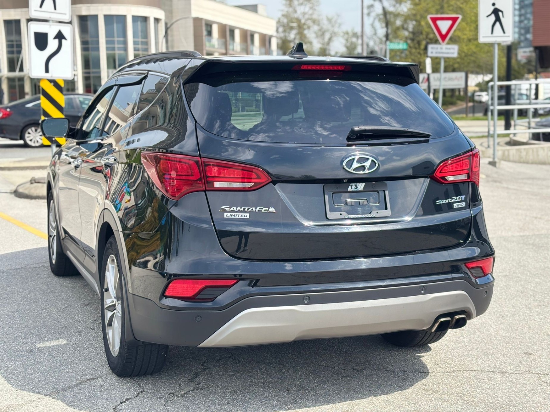 /canwestautoinc/2017-Hyundai-SantaFe-39983523010320754.jpg