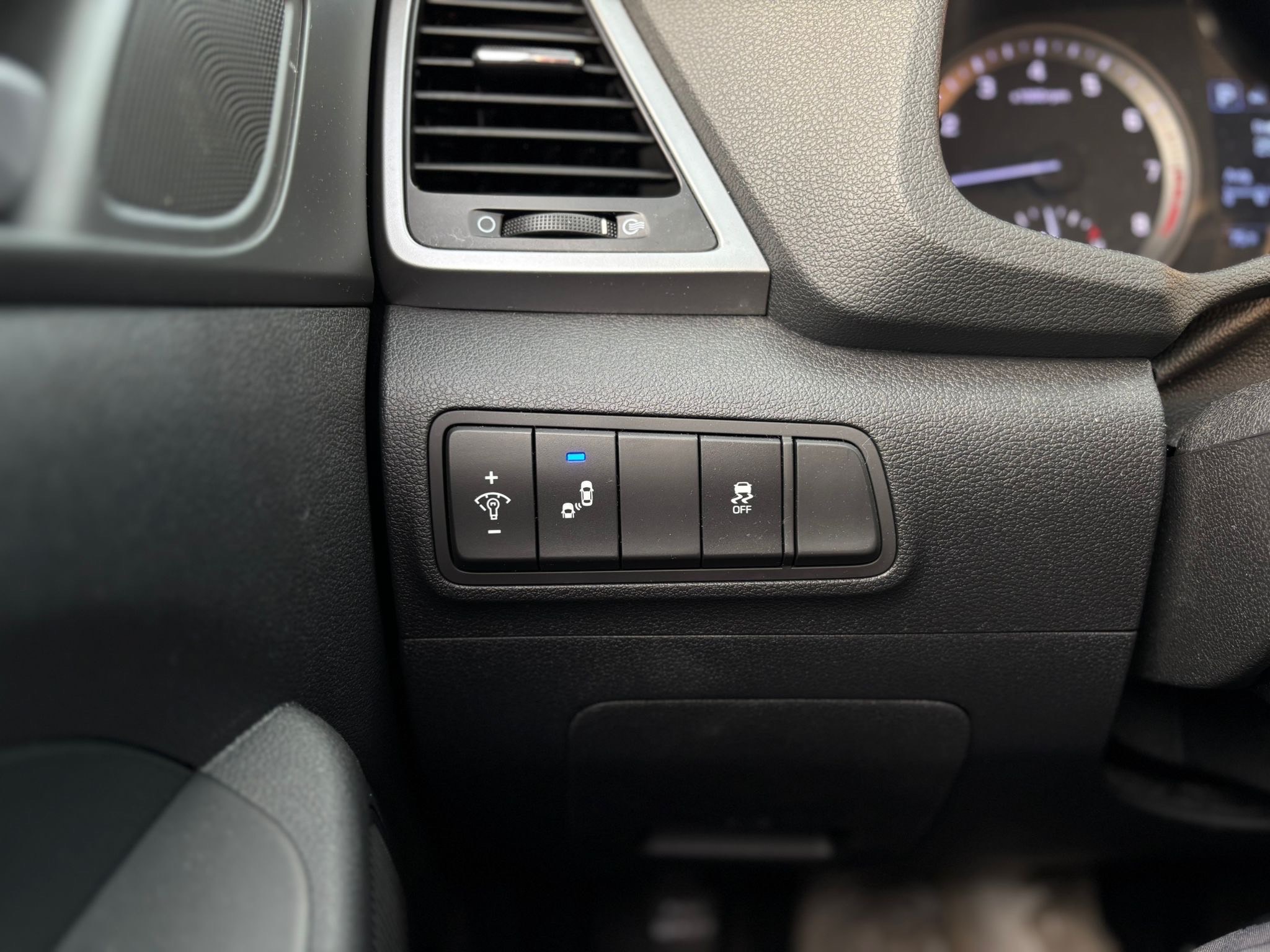 /canwestautoinc/2017-Hyundai-Tucson-8889775307145393.jpg