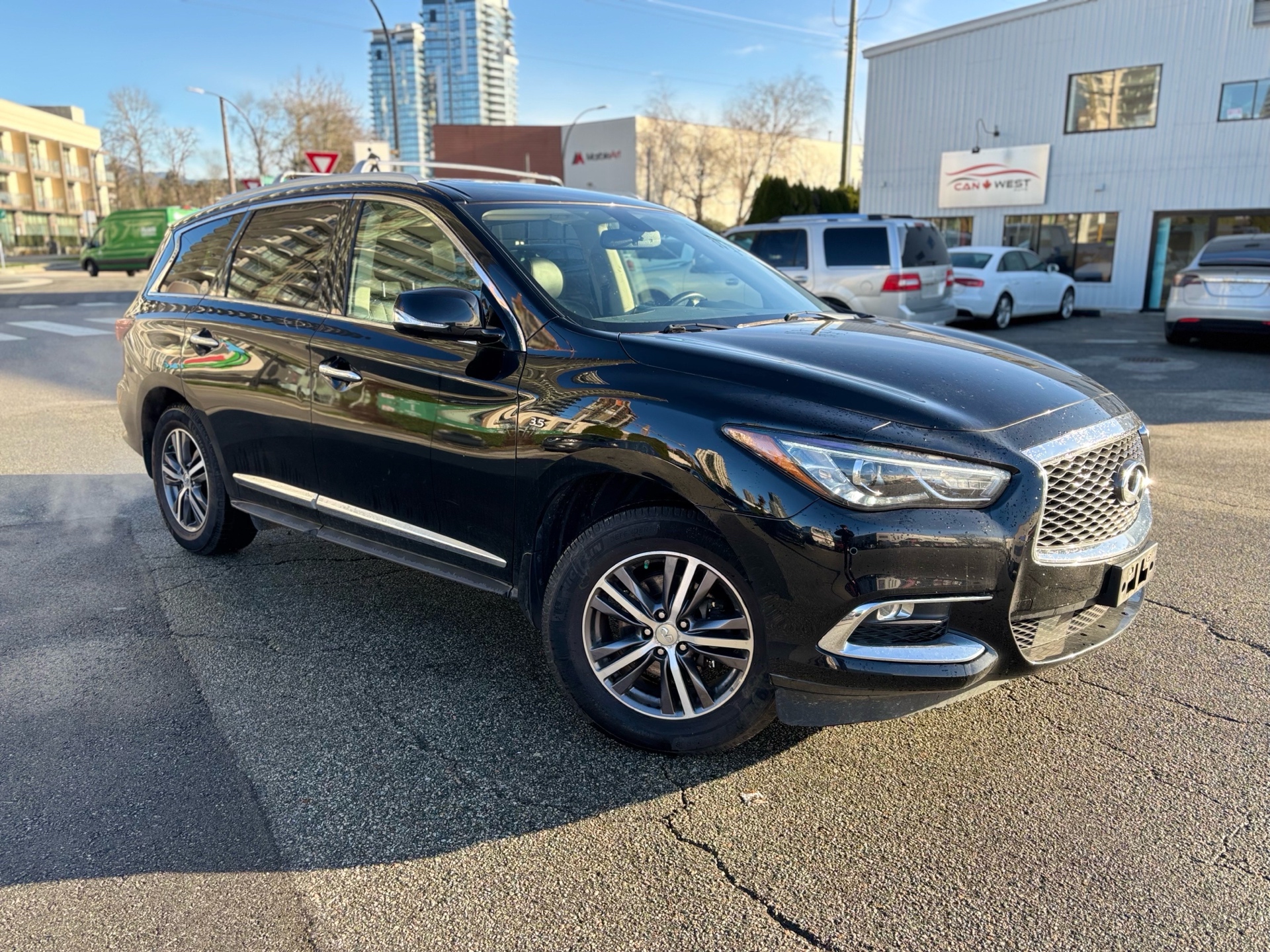 /canwestautoinc/2017-INFINITI-QX60-2482915266426029.jpg