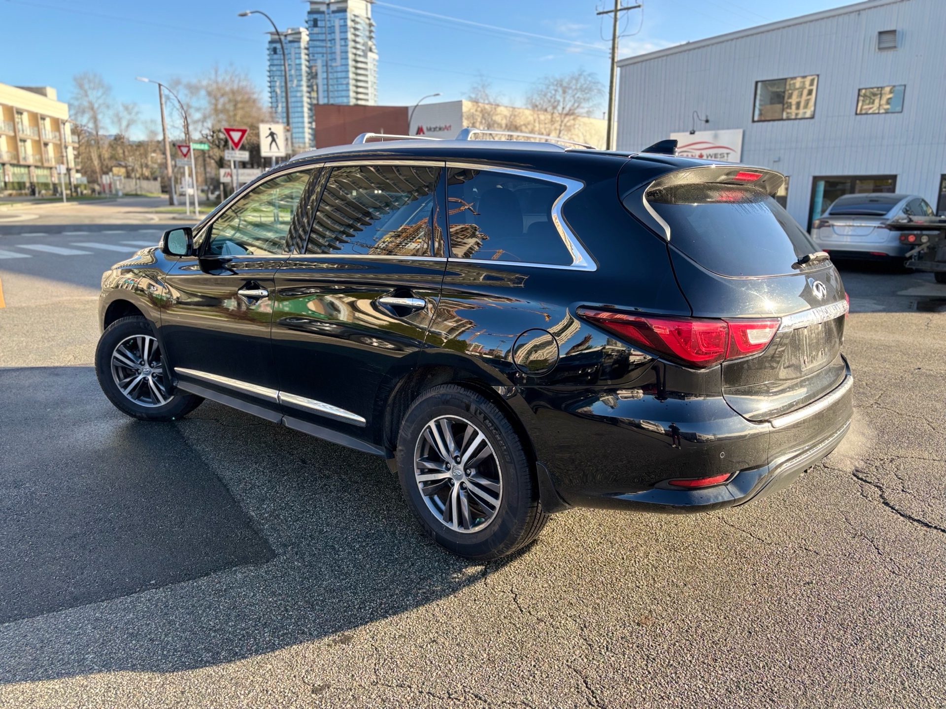 /canwestautoinc/2017-INFINITI-QX60-9824674602726331.jpg