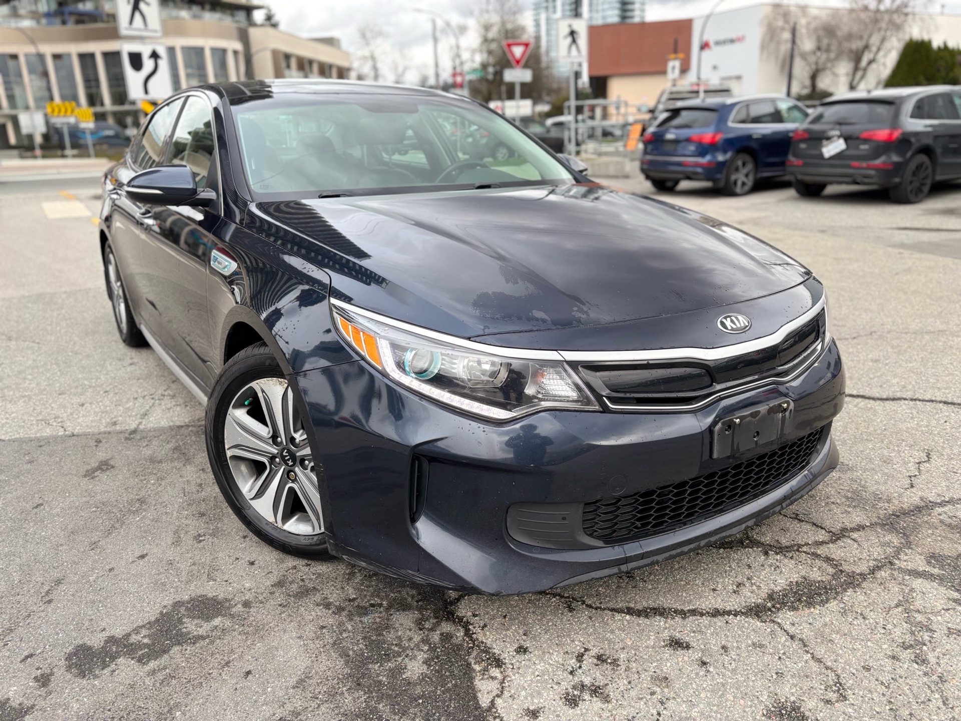 /canwestautoinc/2017-Kia-OptimaHybrid-3945146051990487.jpg