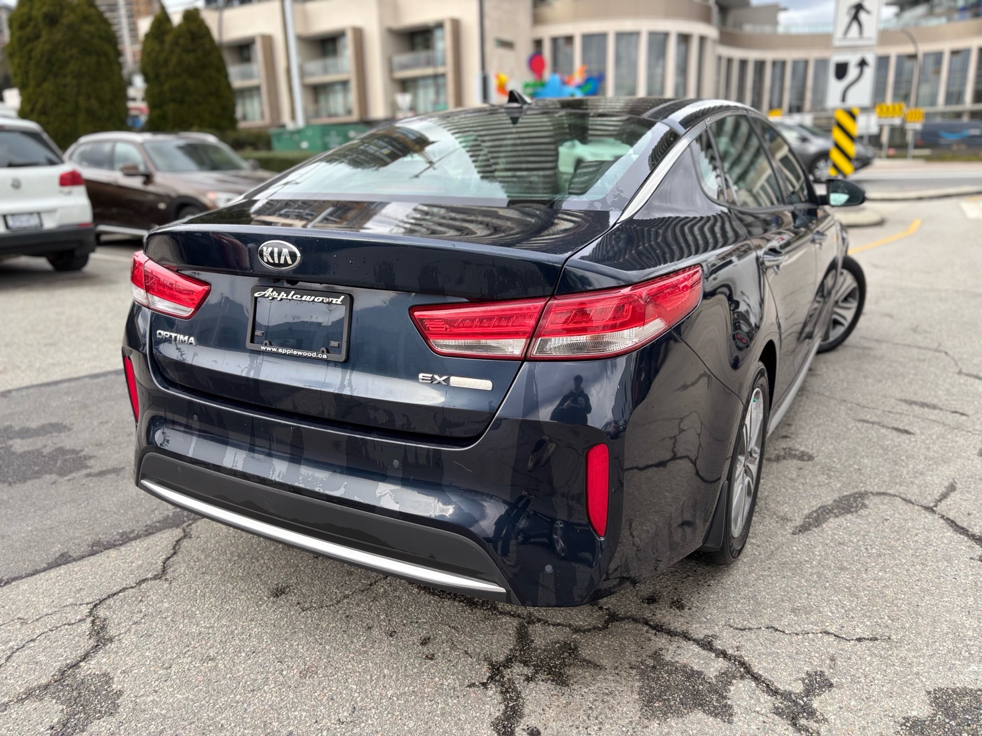 /canwestautoinc/2017-Kia-OptimaHybrid-4509818954920104.jpg
