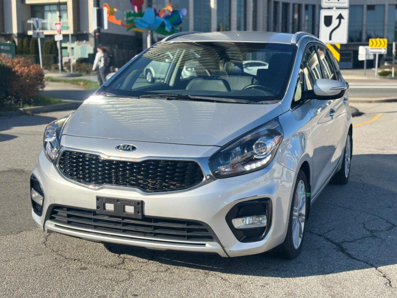 /canwestautoinc/2017-Kia-Rondo-35126669424176793.jpg