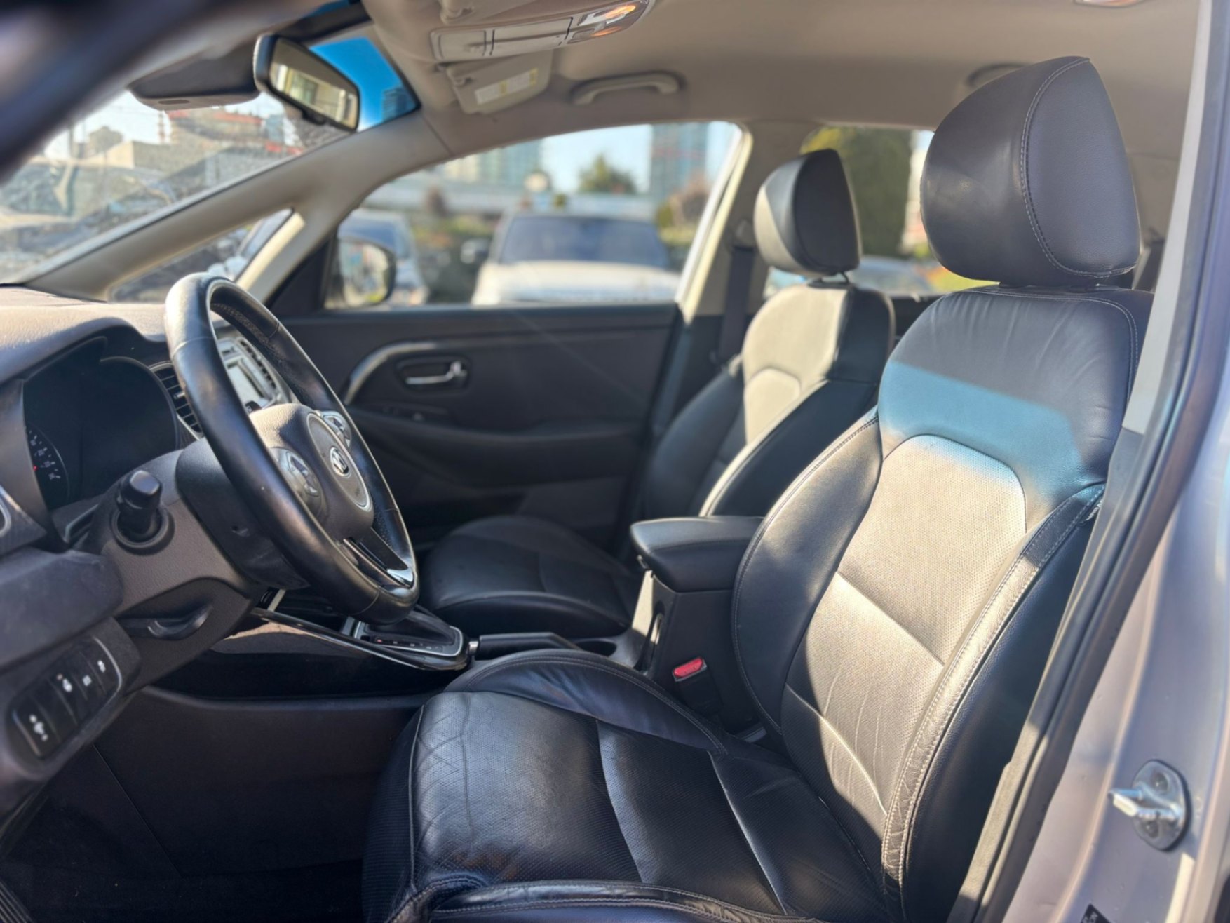 /canwestautoinc/2017-Kia-Rondo-7952354201563394.jpg