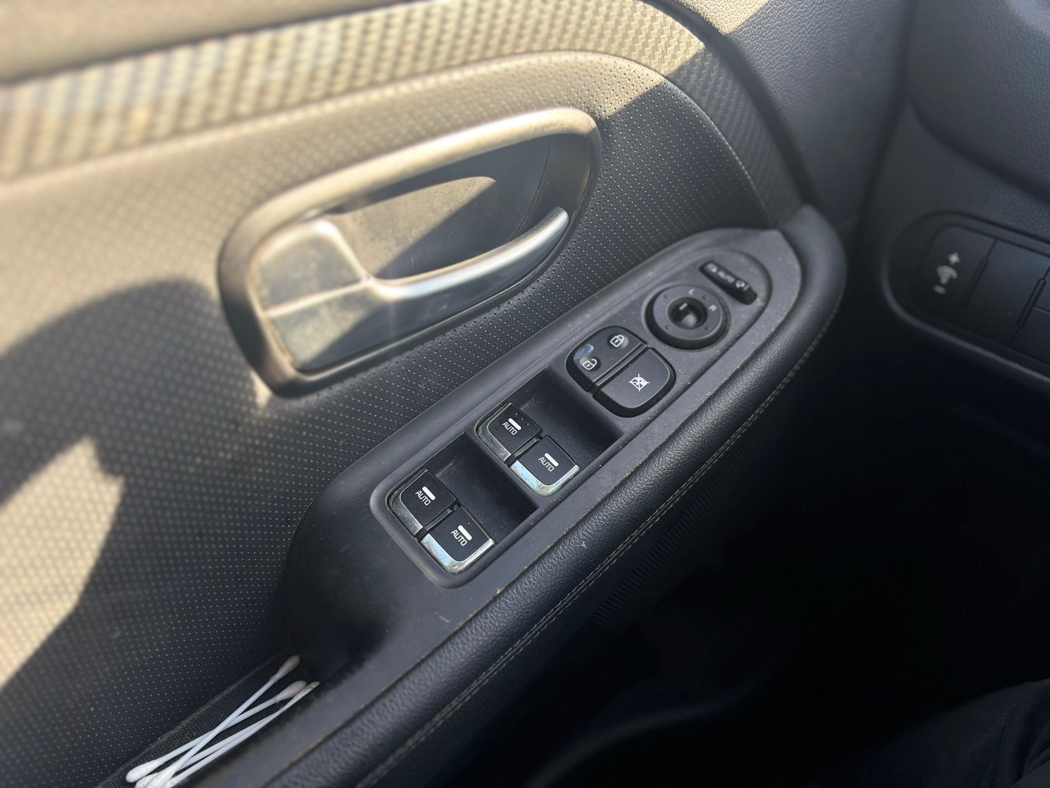 /canwestautoinc/2017-Kia-Rondo-9679092781079808.jpg