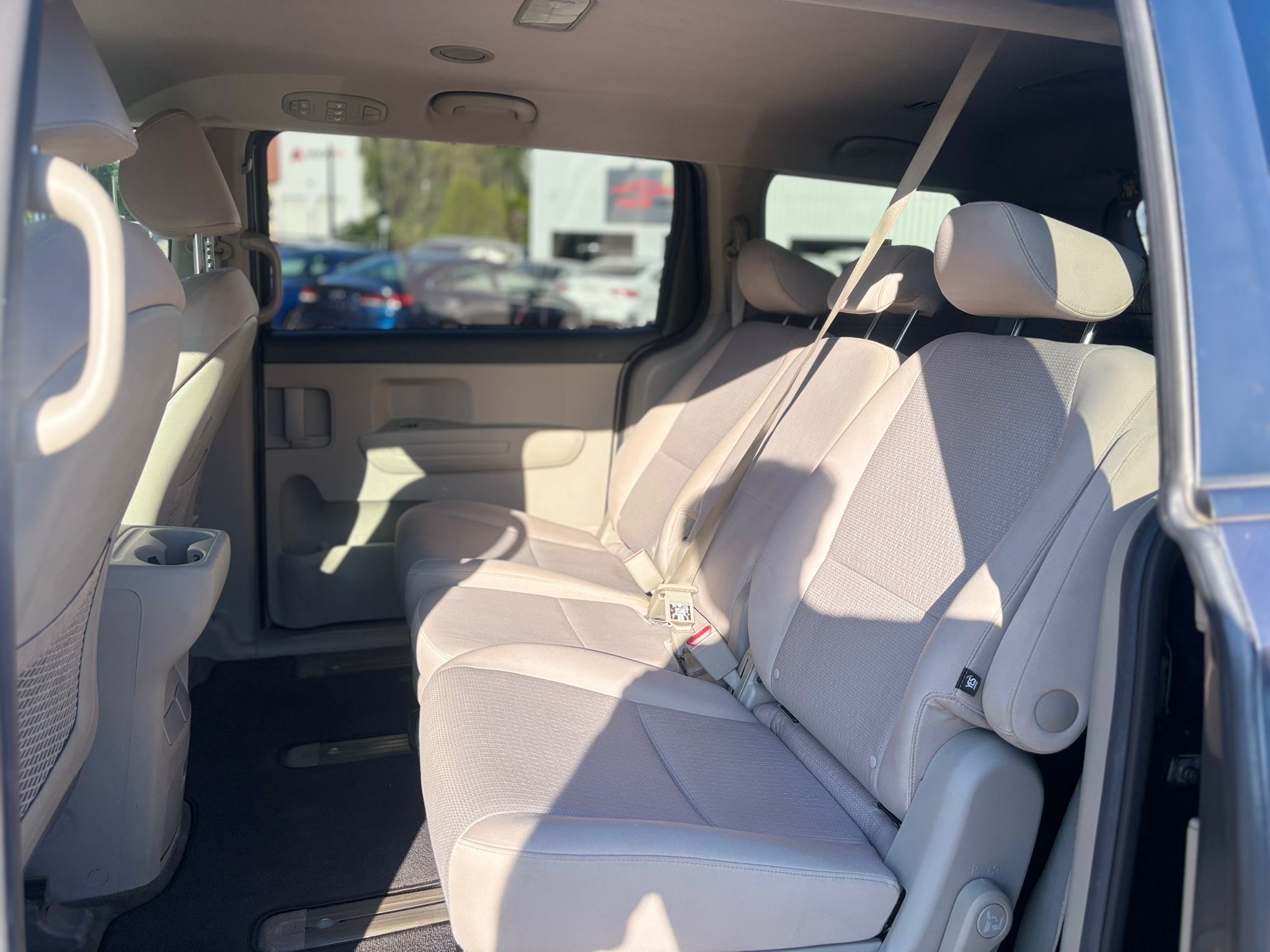 /canwestautoinc/2017-Kia-Sedona-030178198118609334.jpg