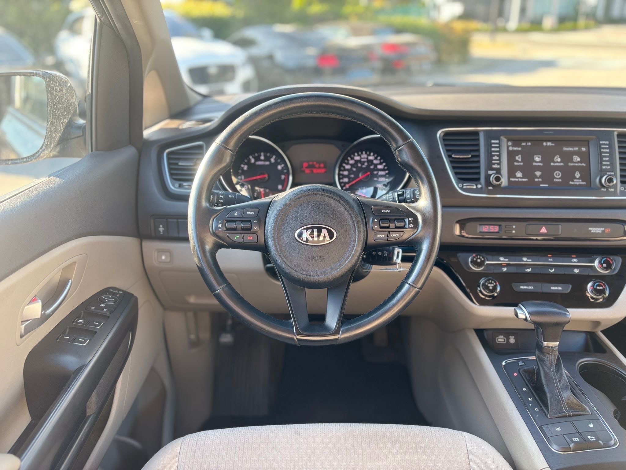 /canwestautoinc/2017-Kia-Sedona-4240789835542367.jpg