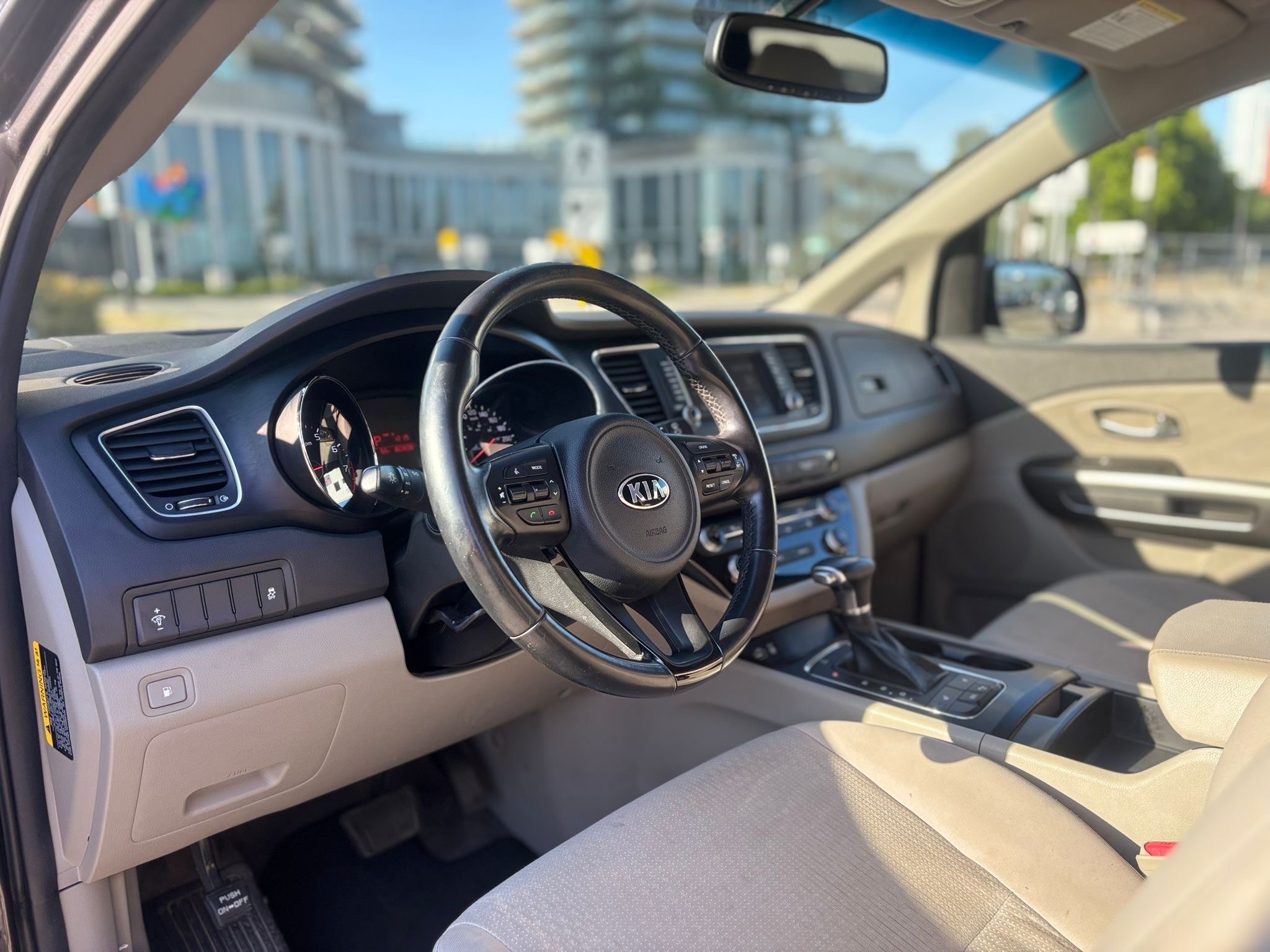 /canwestautoinc/2017-Kia-Sedona-4519733425308774.jpg