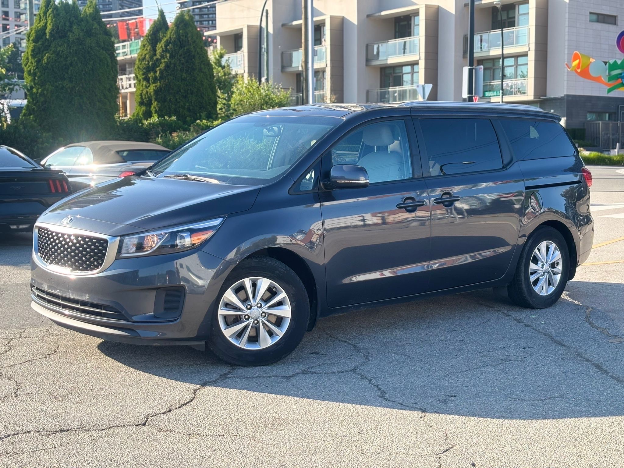 /canwestautoinc/2017-Kia-Sedona-9258489795458207.jpg