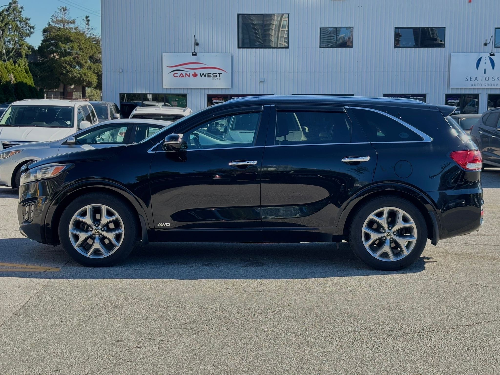 /canwestautoinc/2017-Kia-Sorento-003074958568429542.jpg