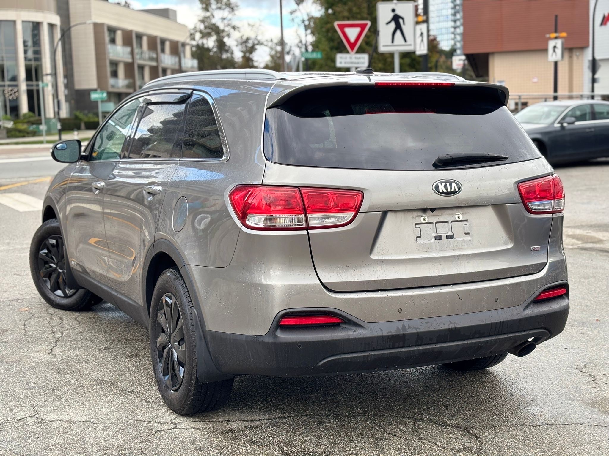 /canwestautoinc/2017-Kia-Sorento-48091142494527483.jpg