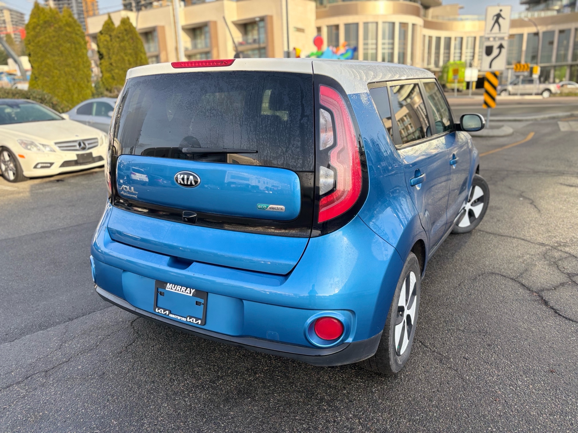 /canwestautoinc/2017-Kia-SoulEV-5361240791685038.jpg
