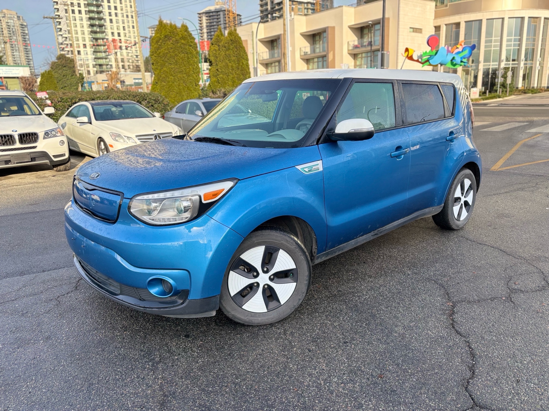 /canwestautoinc/2017-Kia-SoulEV-620393405021517.jpg