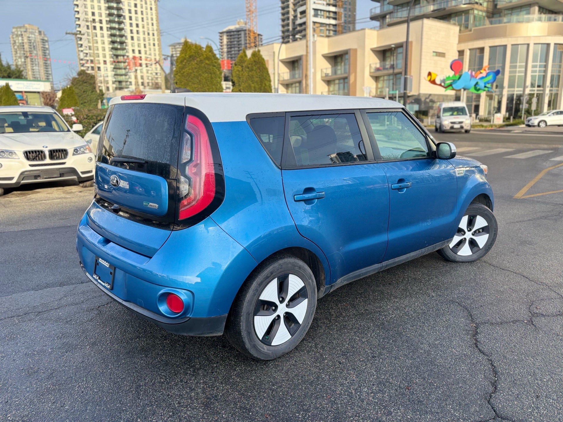 /canwestautoinc/2017-Kia-SoulEV-8975218358357575.jpg