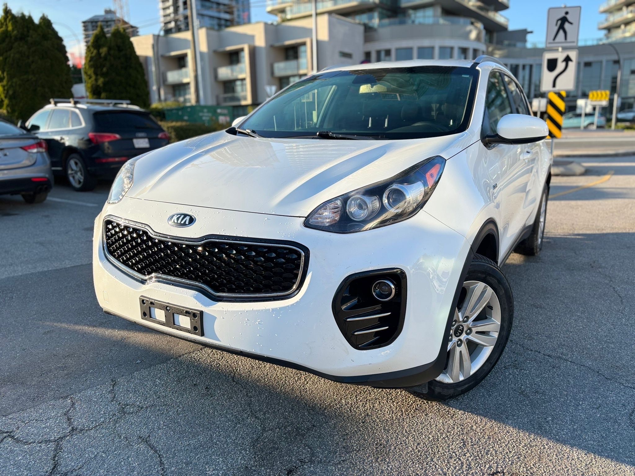 /canwestautoinc/2017-Kia-Sportage-3172281751976951.jpg
