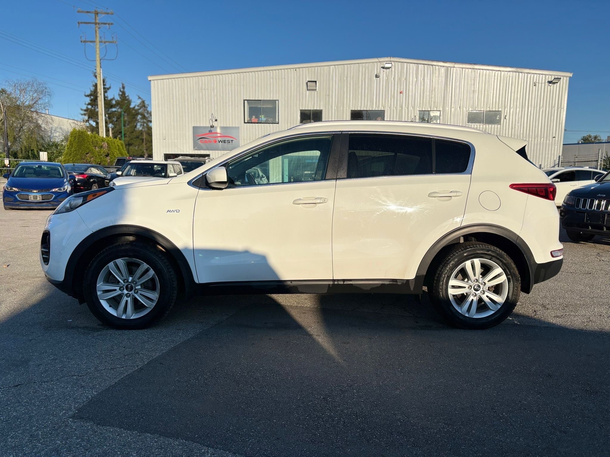 /canwestautoinc/2017-Kia-Sportage-8448619409200717.jpg