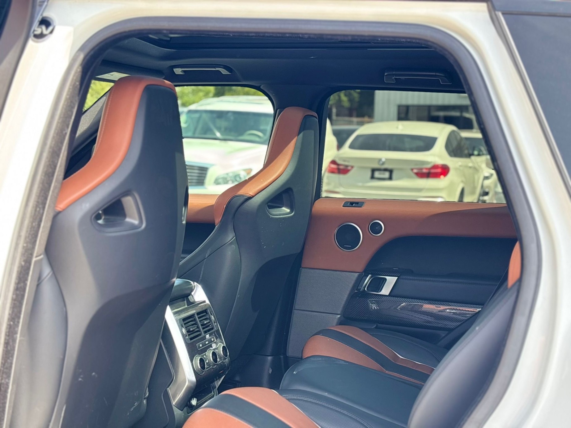 /canwestautoinc/2017-LandRover-RangeRover-07905247619475109.jpg