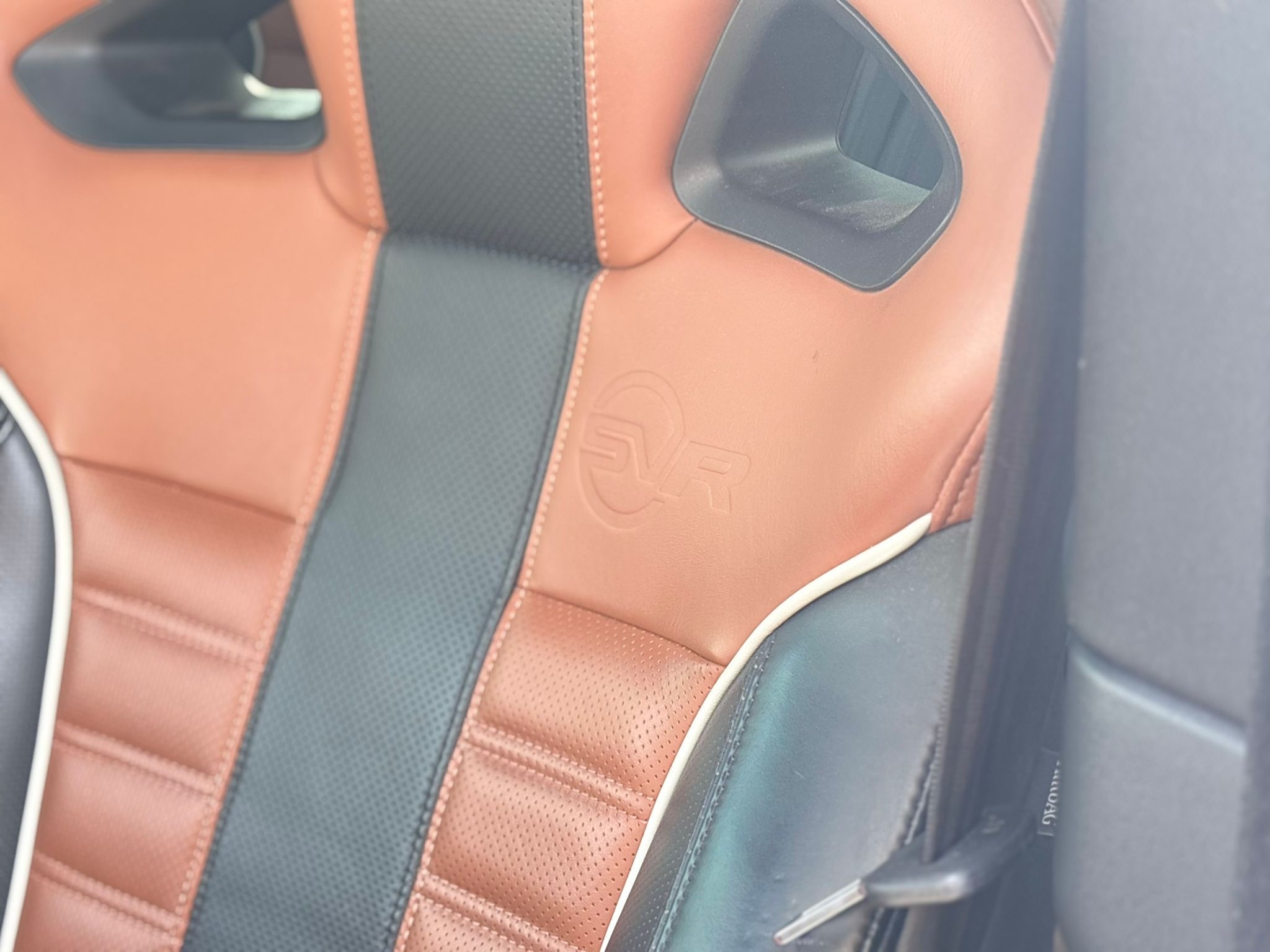 /canwestautoinc/2017-LandRover-RangeRover-2995509127606033.jpg