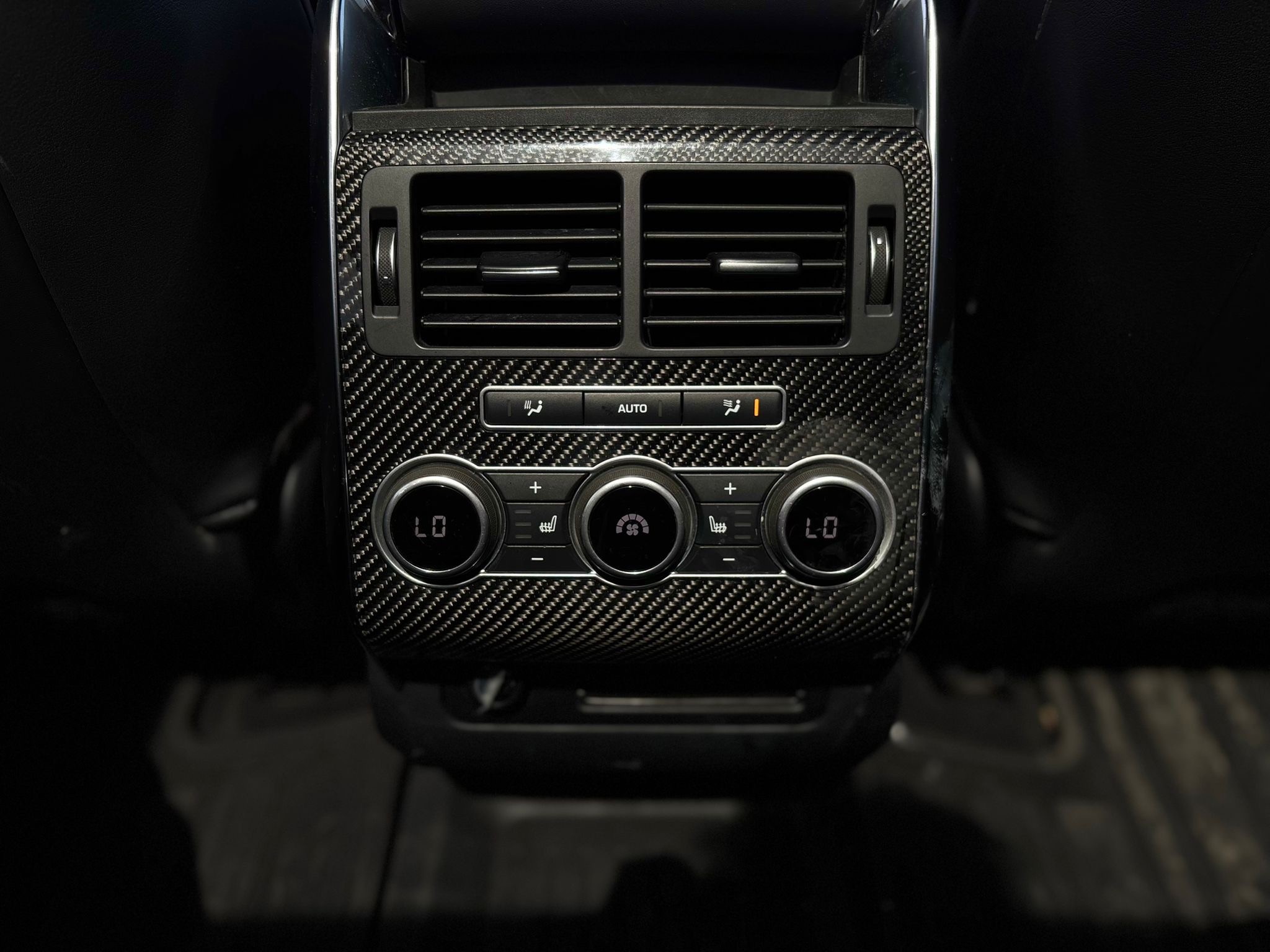 /canwestautoinc/2017-LandRover-RangeRover-9380901815853615.jpg