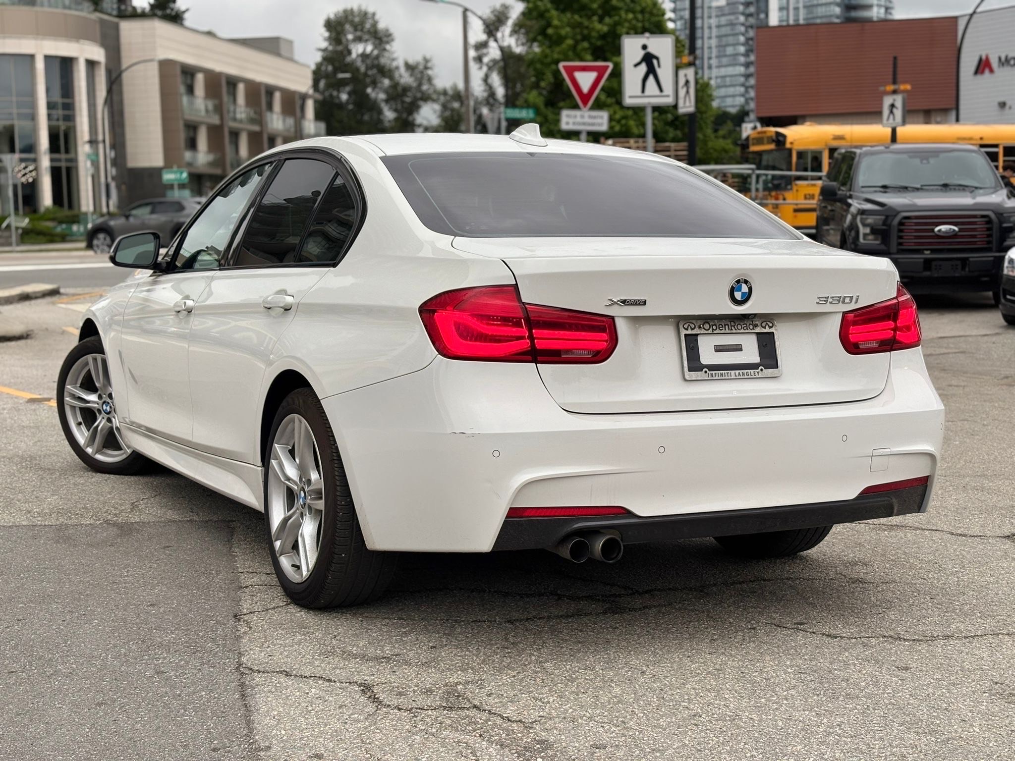 /canwestautoinc/2018-BMW-3Series-7167424497093058.jpg