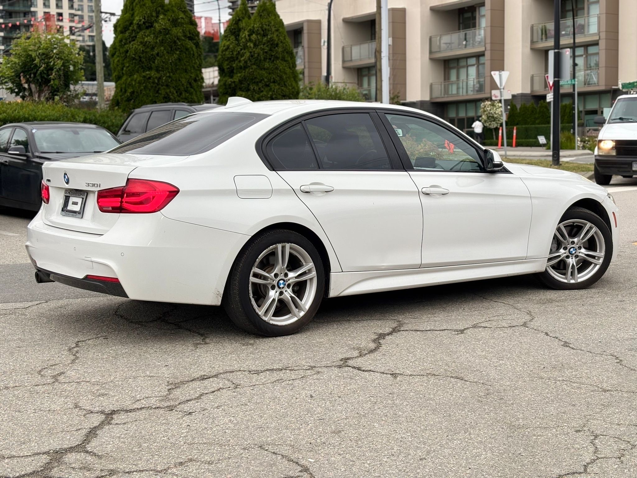 /canwestautoinc/2018-BMW-3Series-7413607534239193.jpg