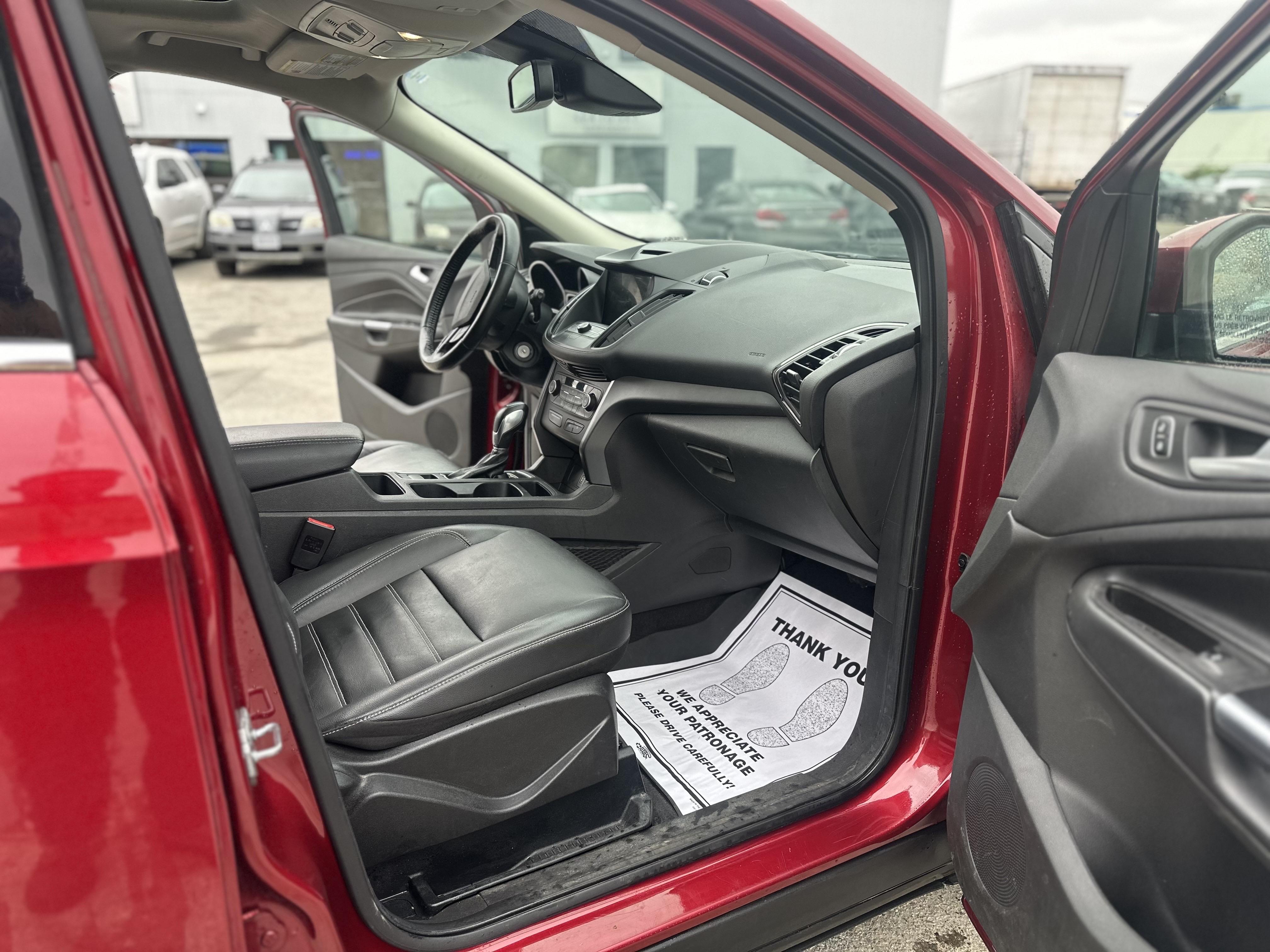 /canwestautoinc/2018-Ford-Escape-49244096790977054.jpg