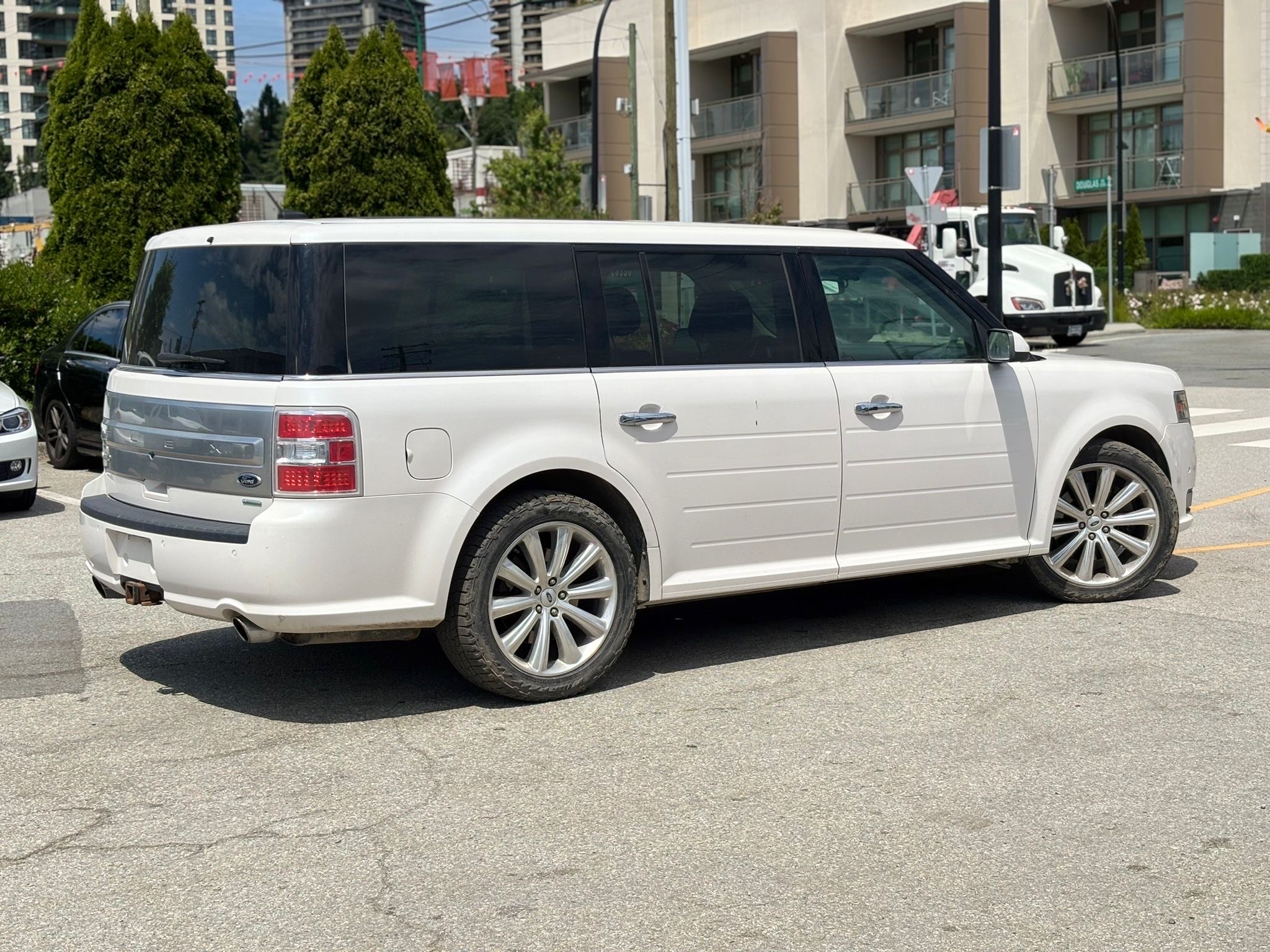 /canwestautoinc/2018-Ford-Flex-2980299800621451.jpg