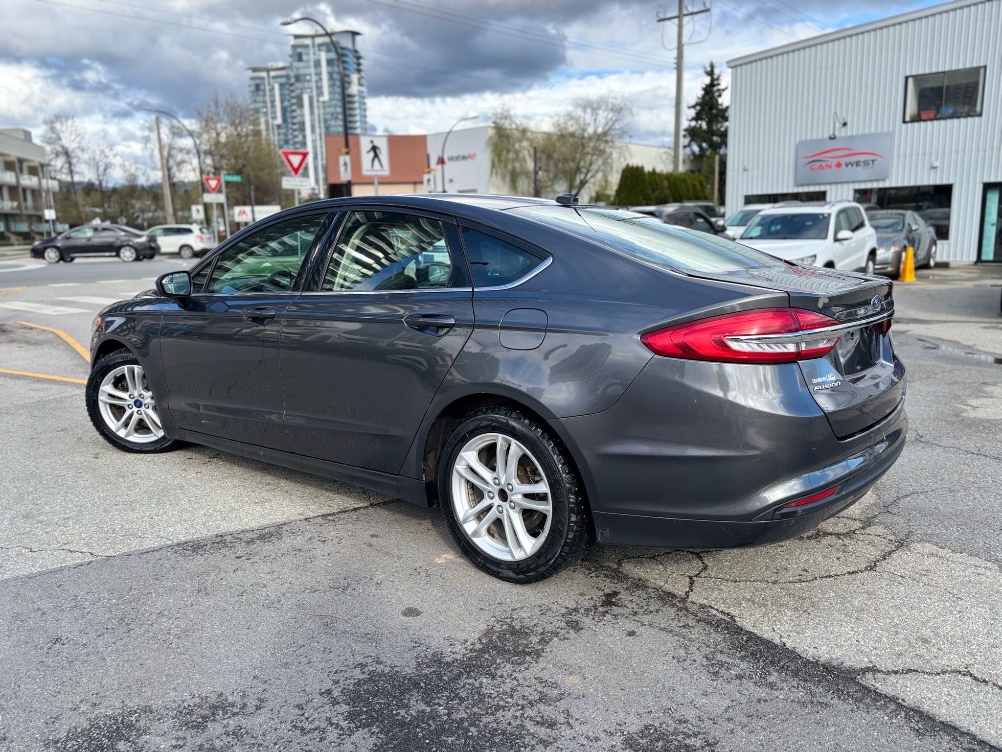 /canwestautoinc/2018-Ford-Fusion-7055512485549909.jpg